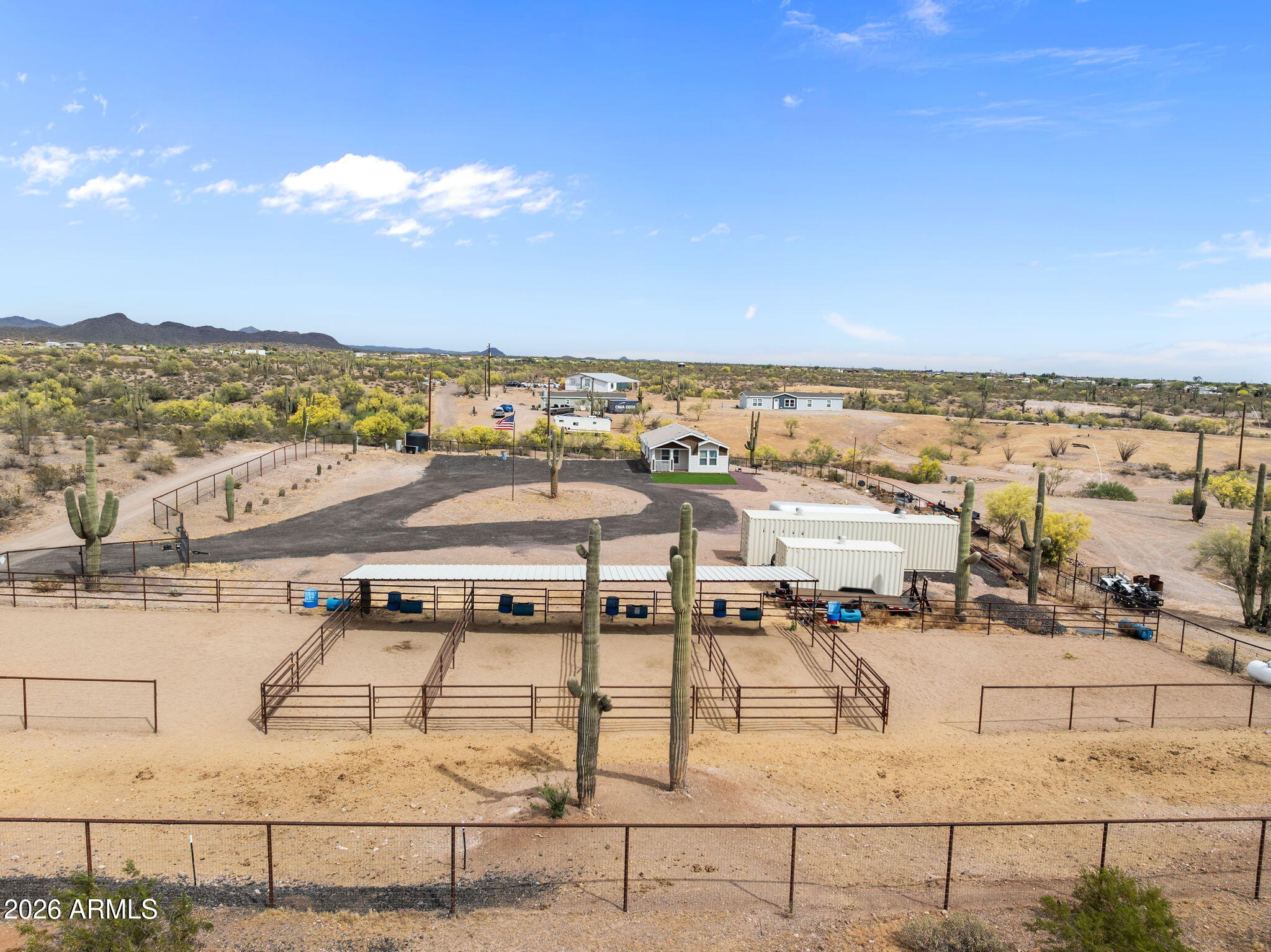 41711 N US HWY 60, Morristown, AZ 85342