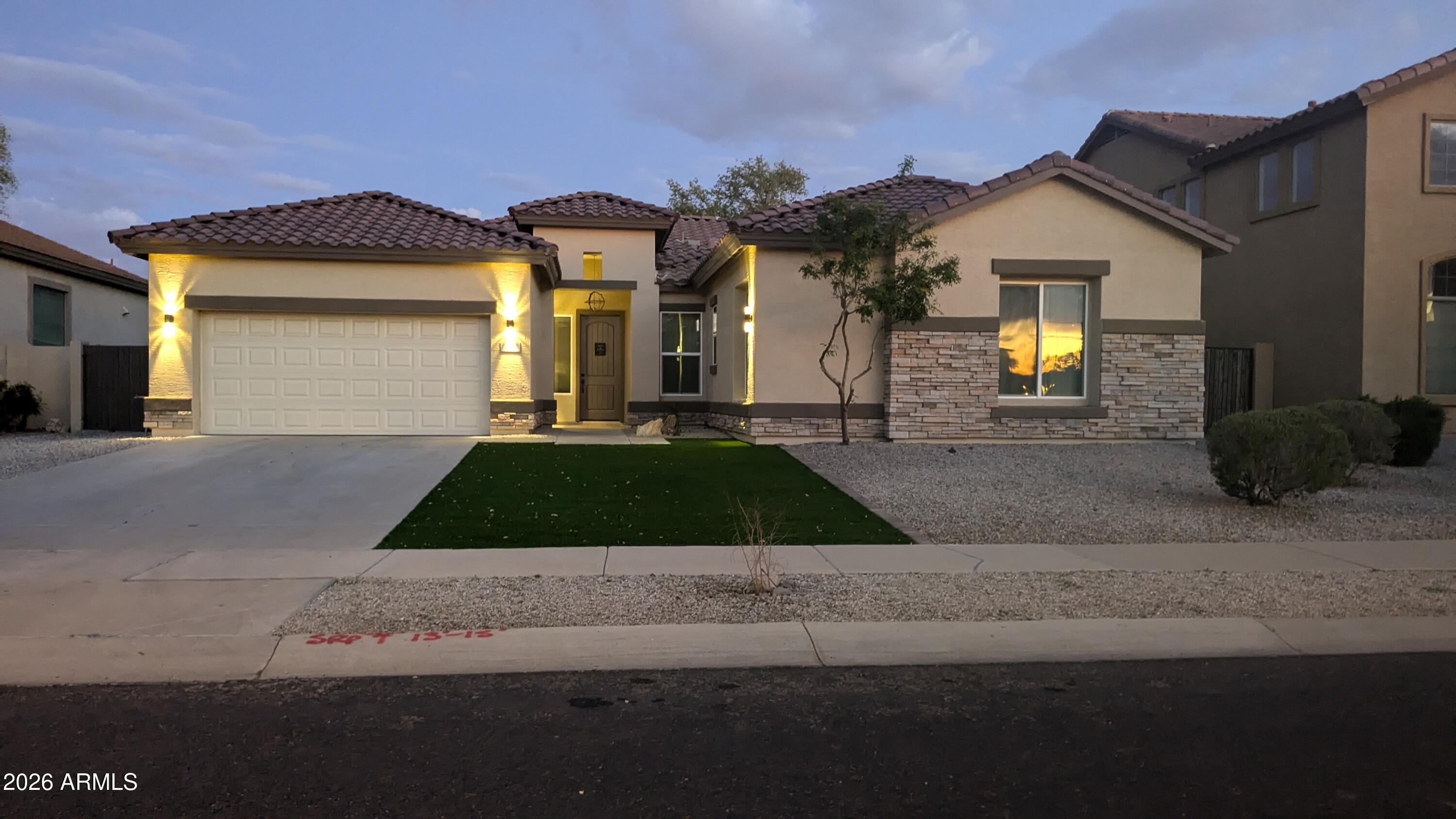 7517 N 86th Avenue, Glendale, AZ 85305