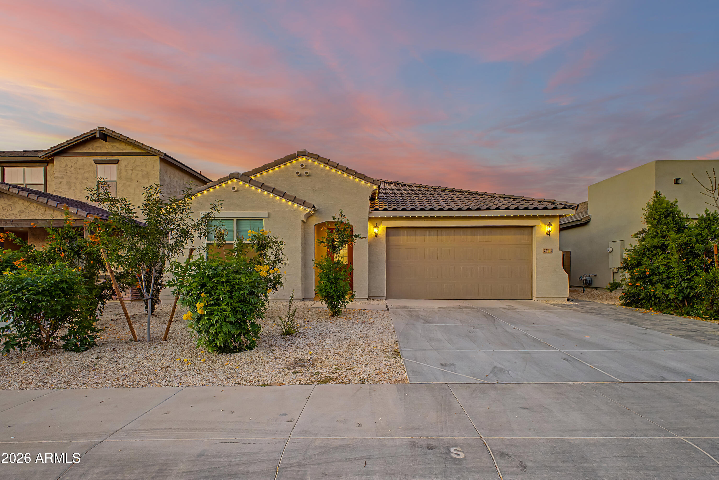 4314 W SEBASTIAN Lane, San Tan Valley, AZ 85144