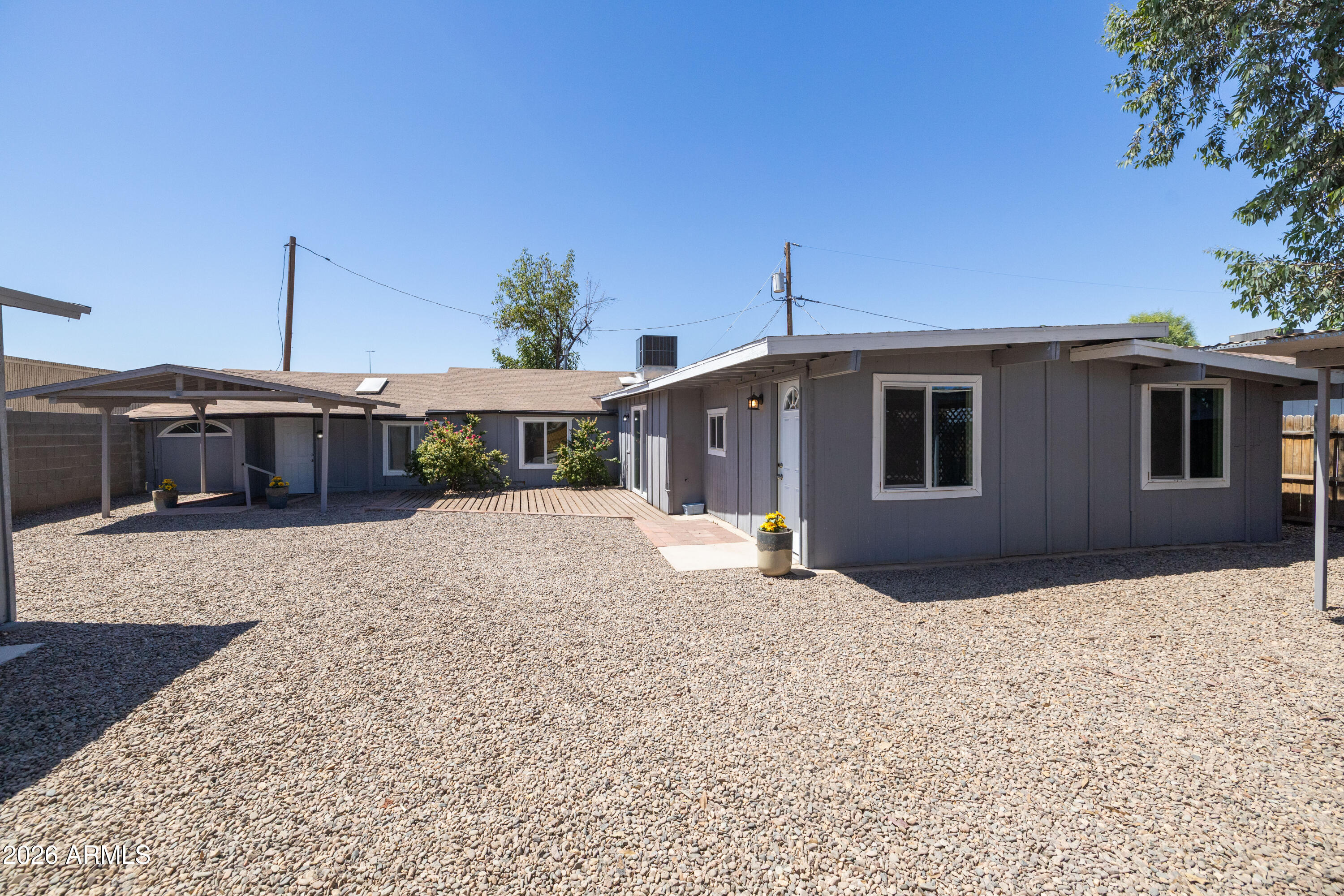 2501 W HAYWARD Avenue, Phoenix, AZ 85051