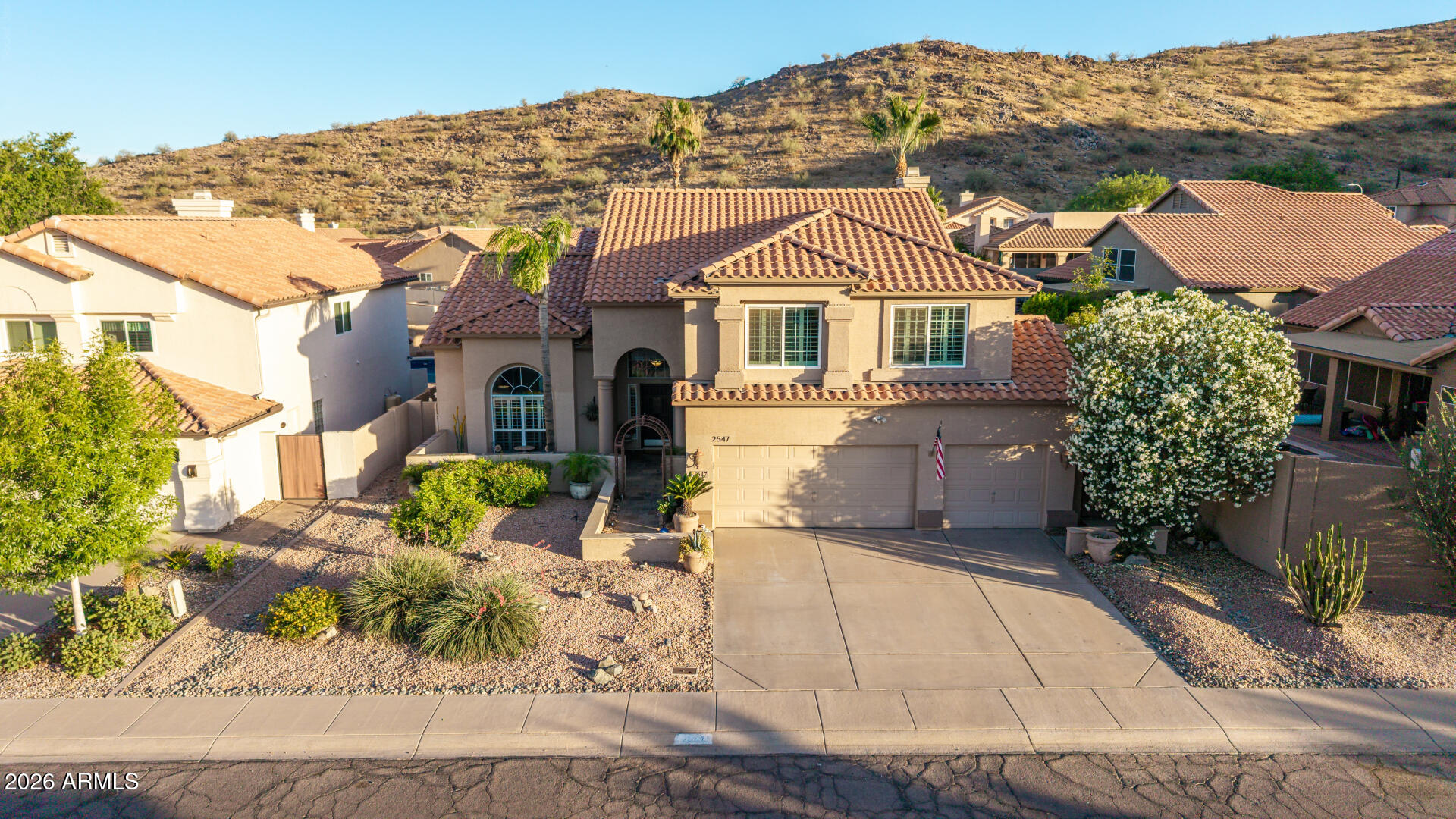 2547 E AMBER RIDGE Way, Phoenix, AZ 85048