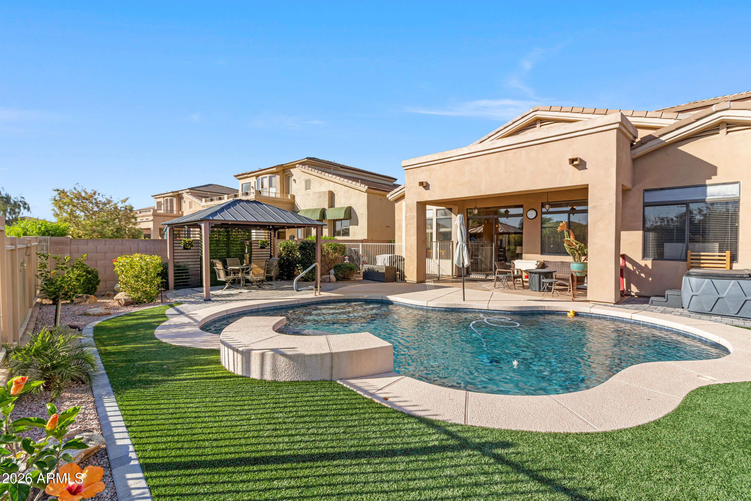 5219 E HASHKNIFE Road, Phoenix, AZ 85054