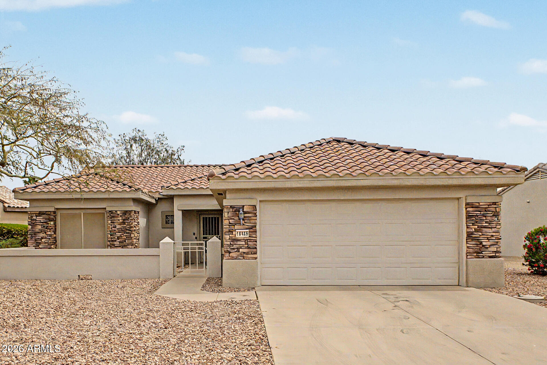 19409 N PAPAGO Drive, Surprise, AZ 85374