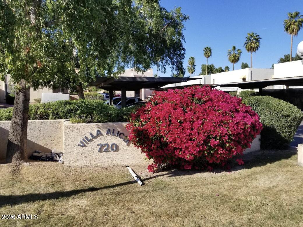 720 E ALICE Avenue 201, Phoenix, AZ 85020