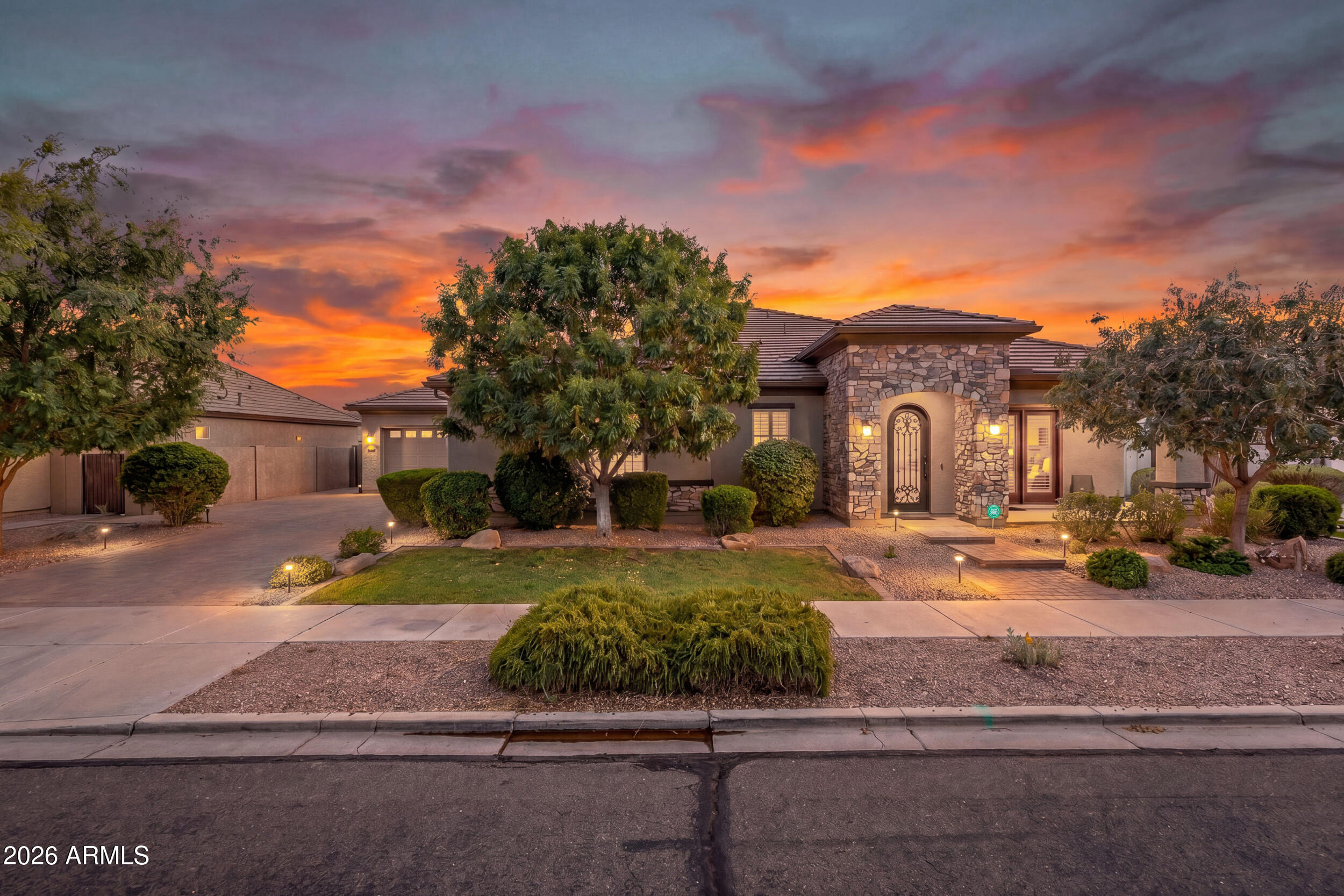 22549 E SENTIERO Court, Queen Creek, AZ 85142