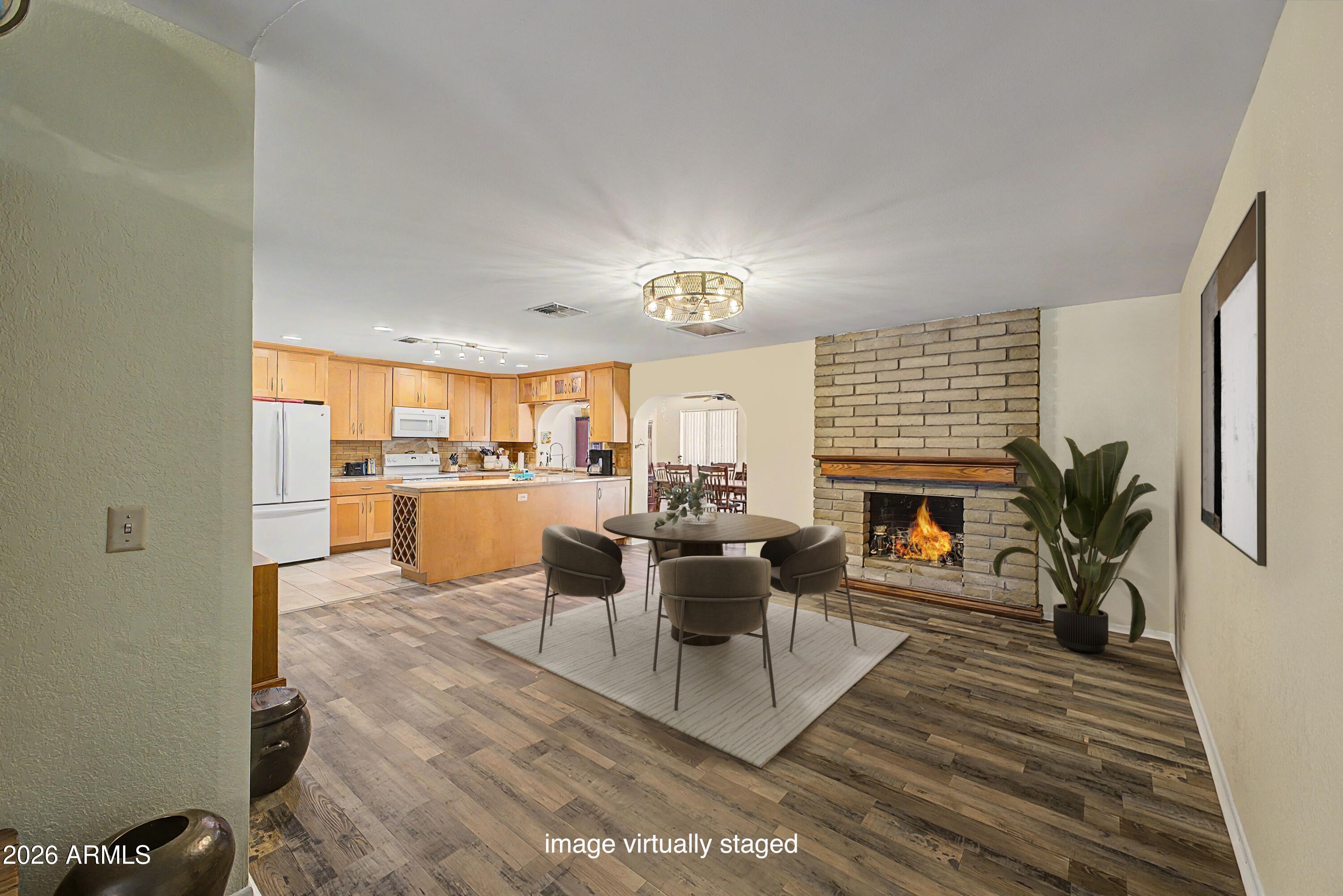 540 E RENEE Drive, Phoenix, AZ 85024