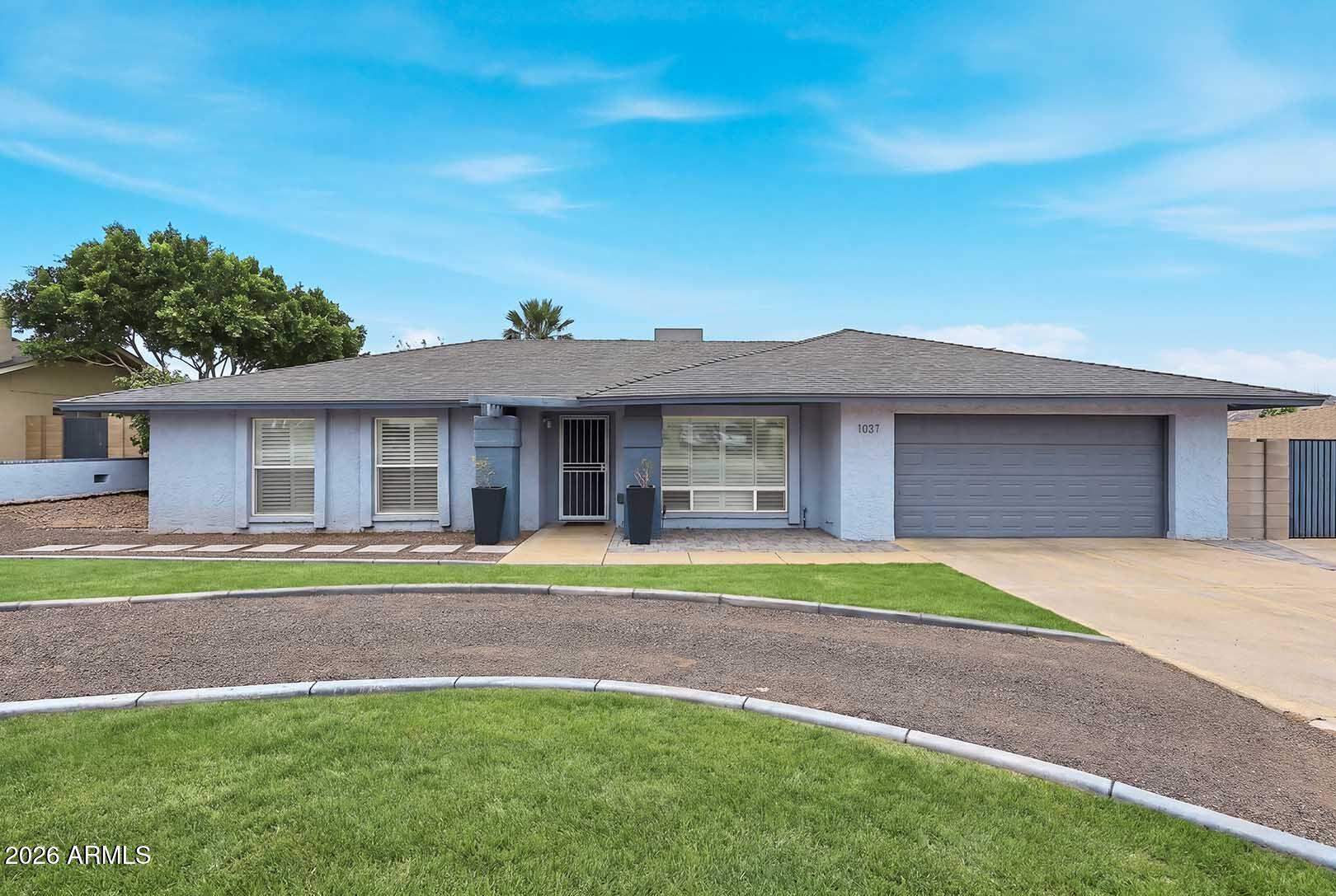 1037 E ACOMA Drive, Phoenix, AZ 85022