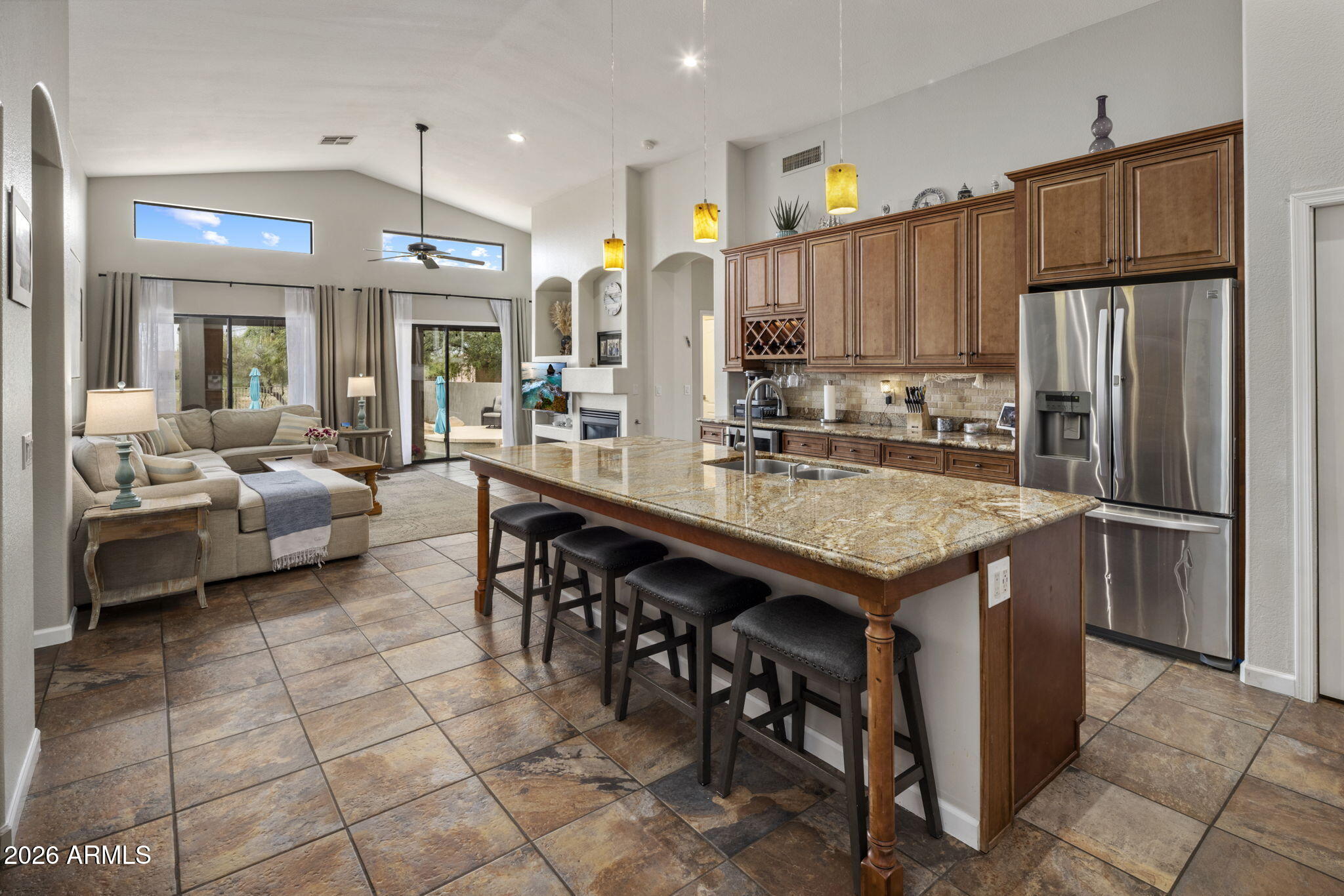 229 E JORDON Lane, Phoenix, AZ 85086
