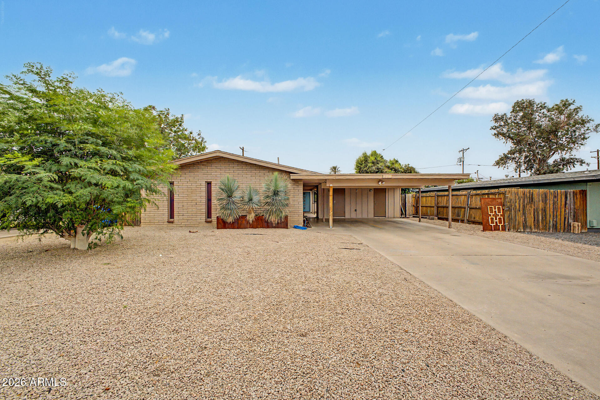 4201 E ALMERIA Road 1, Phoenix, AZ 85008