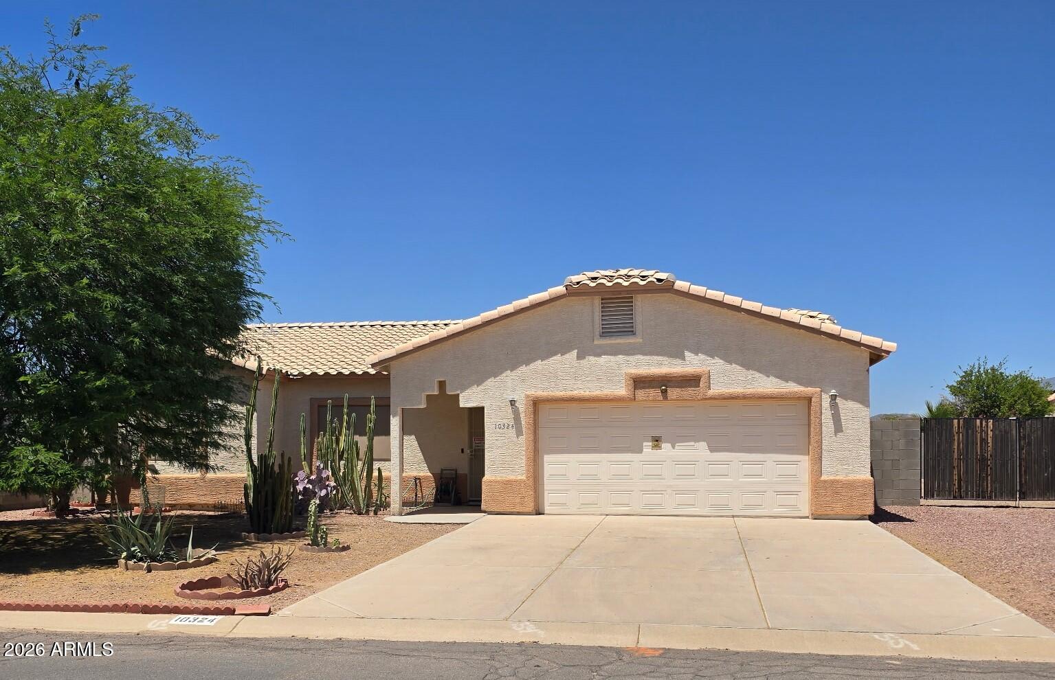 10324 W Grayback Drive, Arizona City, AZ 85123
