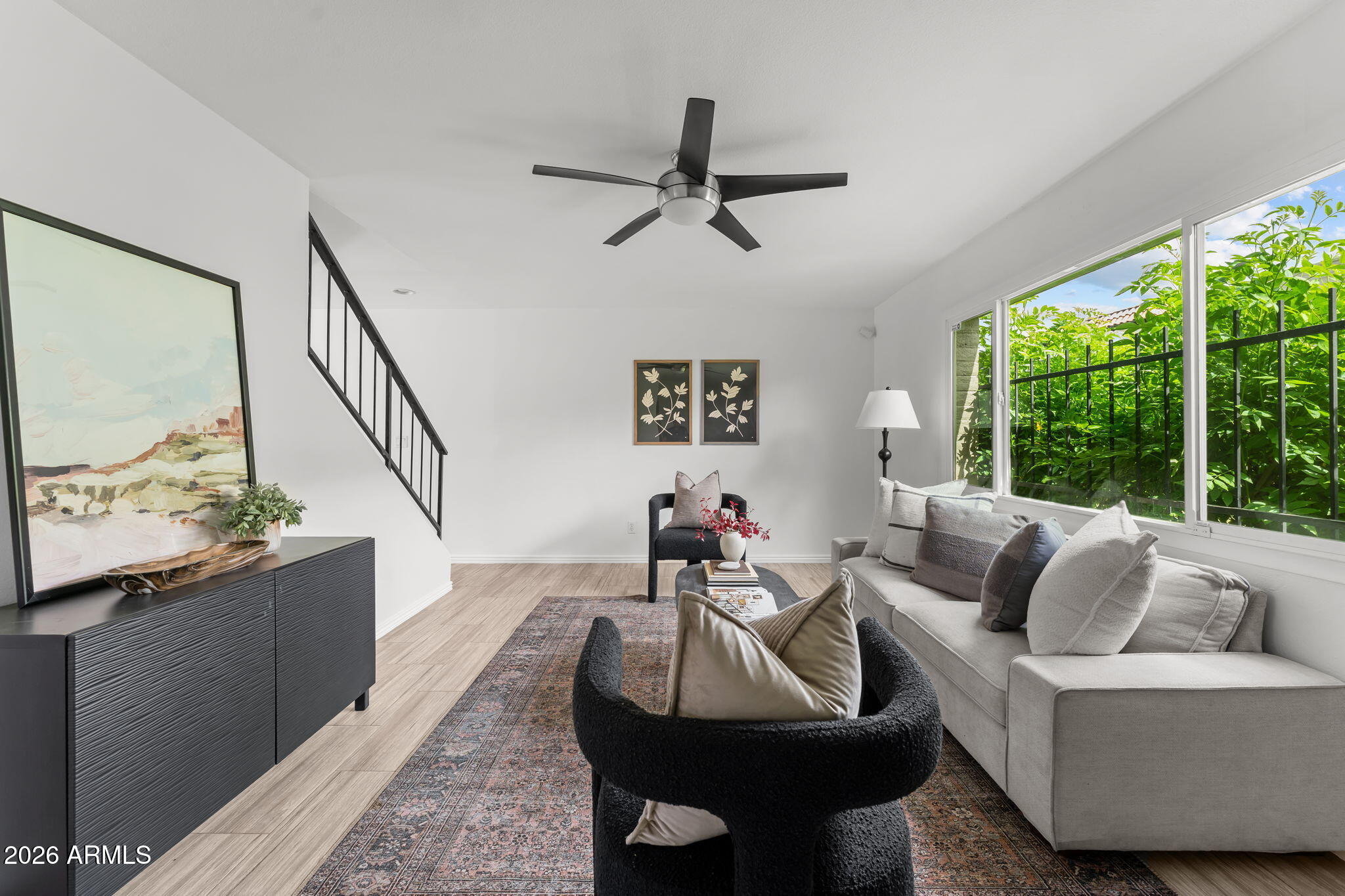 2933 E FAIRMOUNT Avenue, Phoenix, AZ 85016