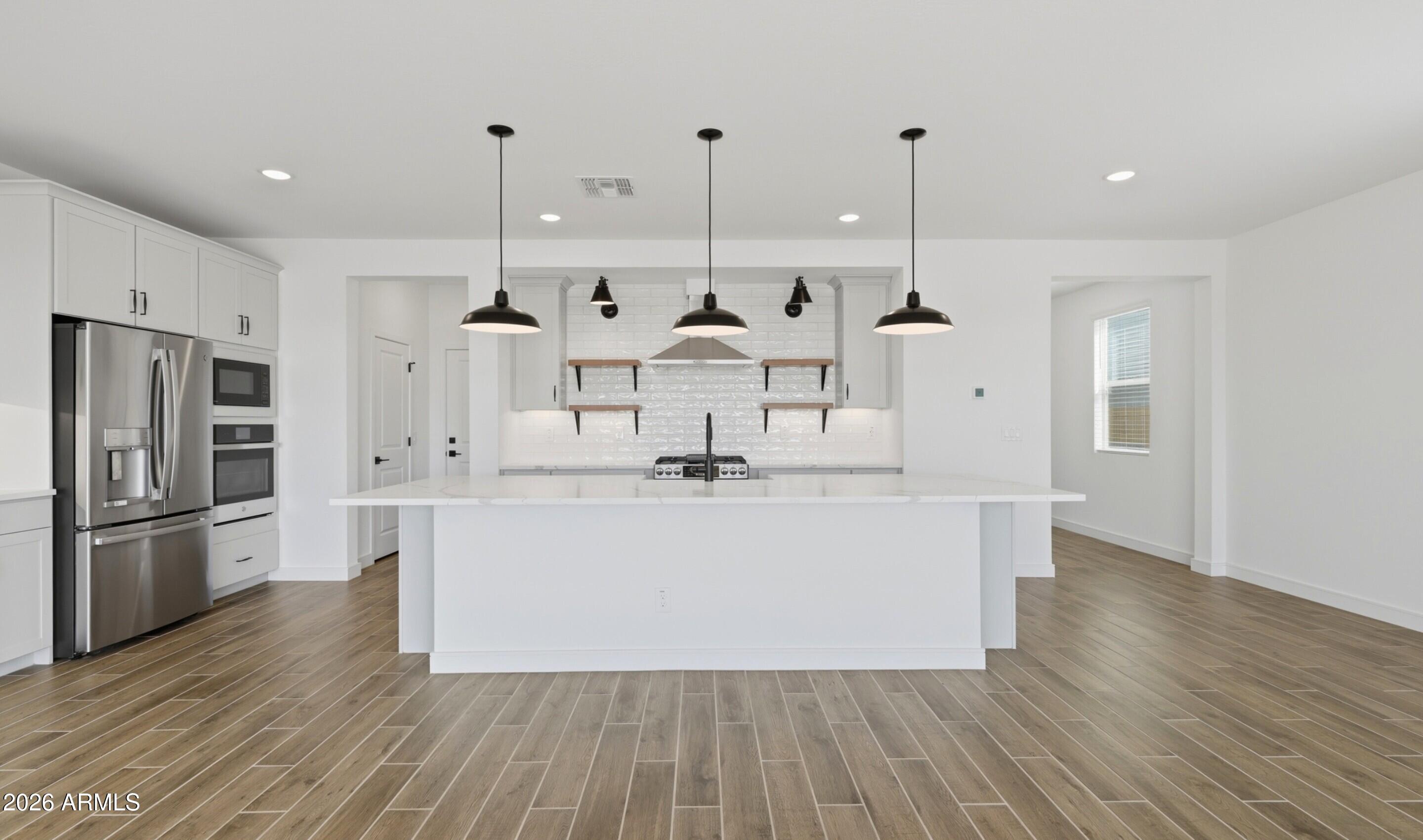 8035 W Harmont Drive, Peoria, AZ 85345
