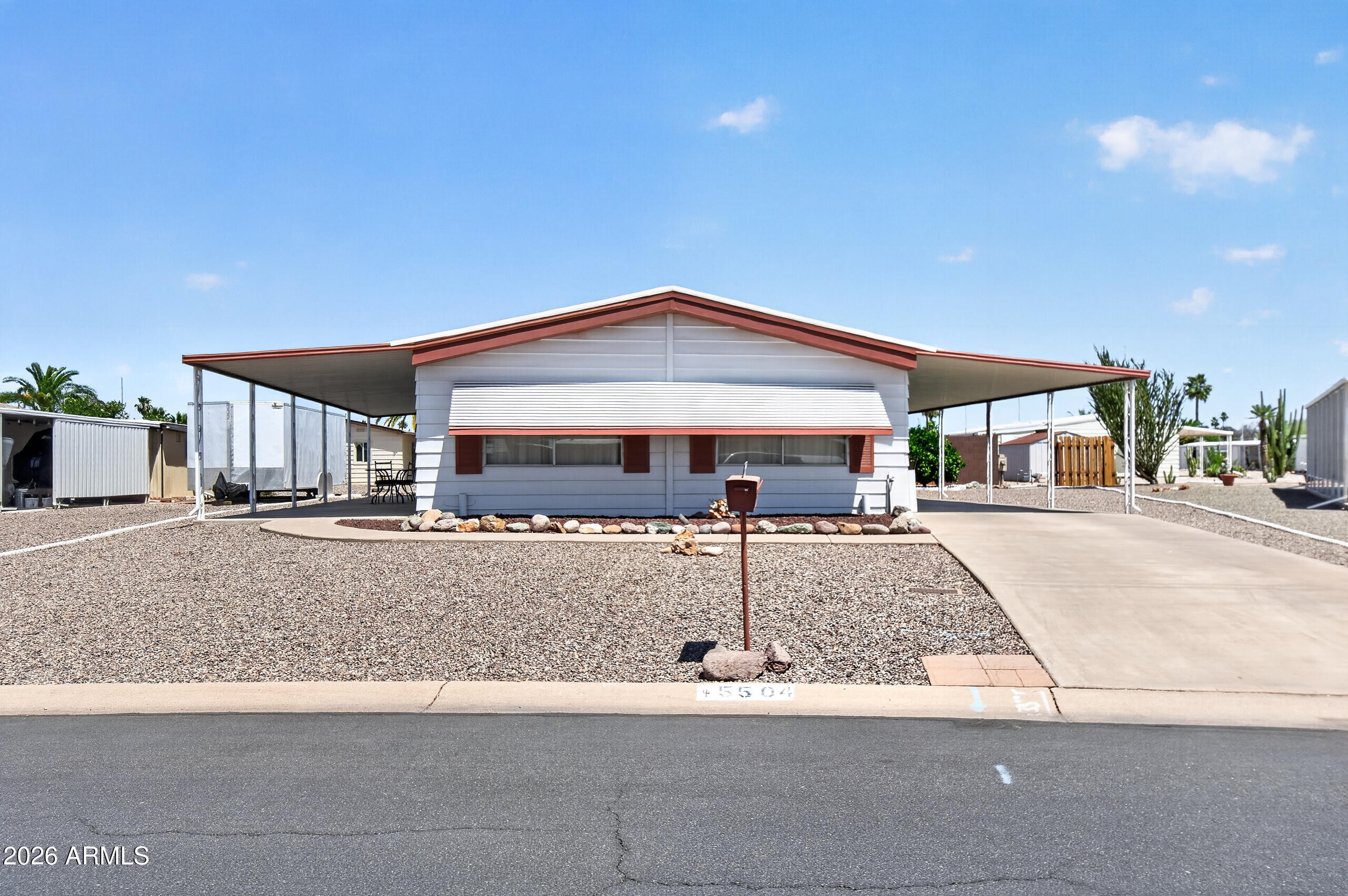 5504 E ARCADIA Avenue, Mesa, AZ 85206