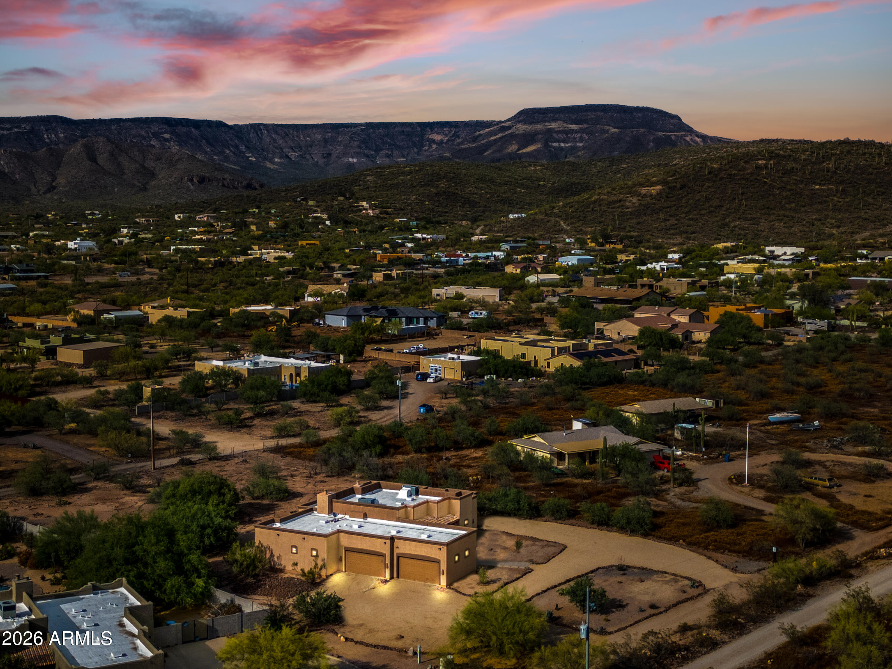 43811 N 18TH Street, New River, AZ 85087