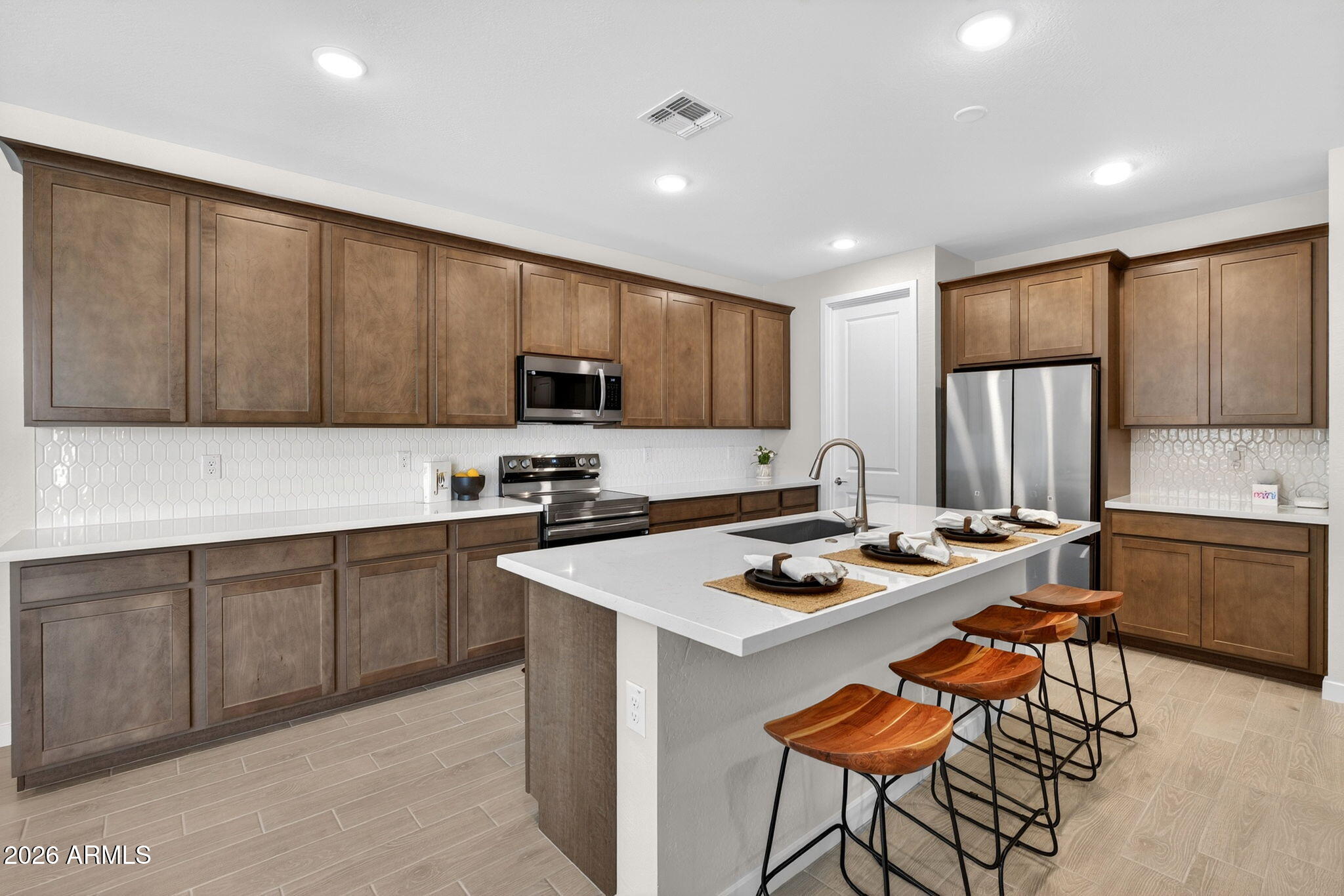 7333 E PURPLE PRAIRIE Drive, San Tan Valley, AZ 85143