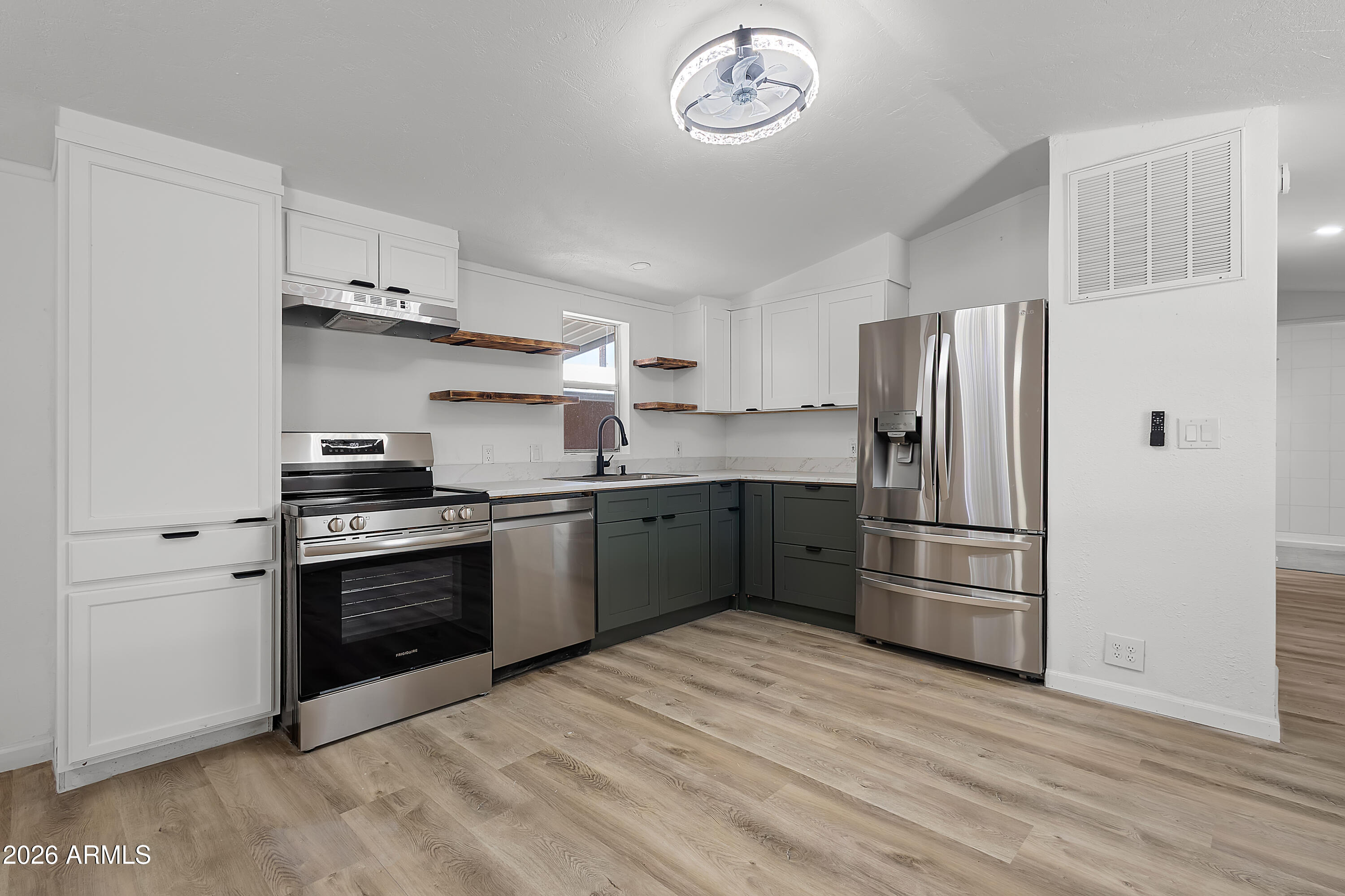 2292 N Ironwood Drive 40, Apache Junction, AZ 85120