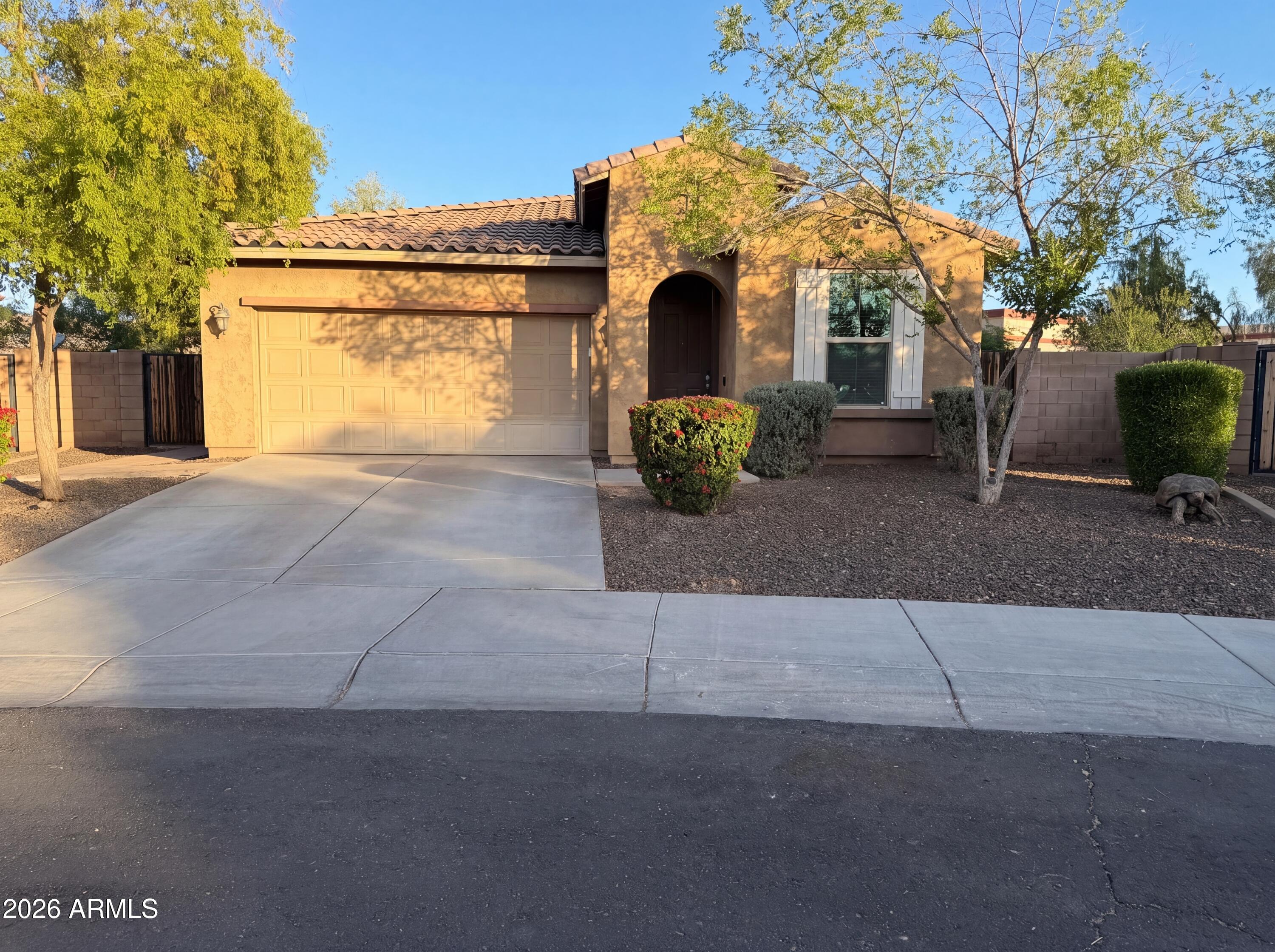 112 E BERNIE Lane, Gilbert, AZ 85295