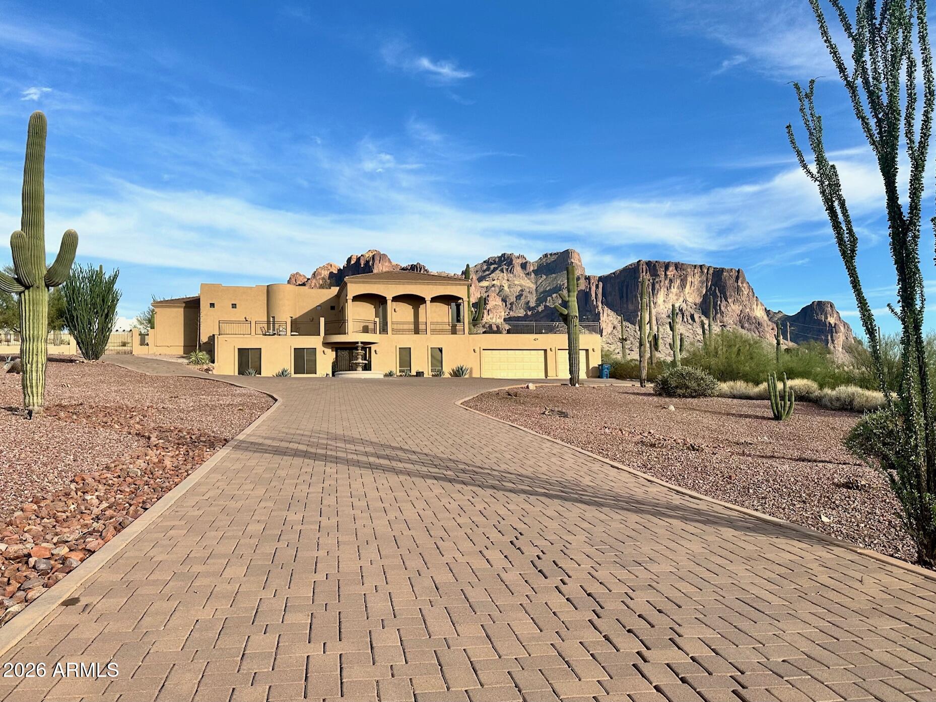 3931 N MARLOW Road, Apache Junction, AZ 85119