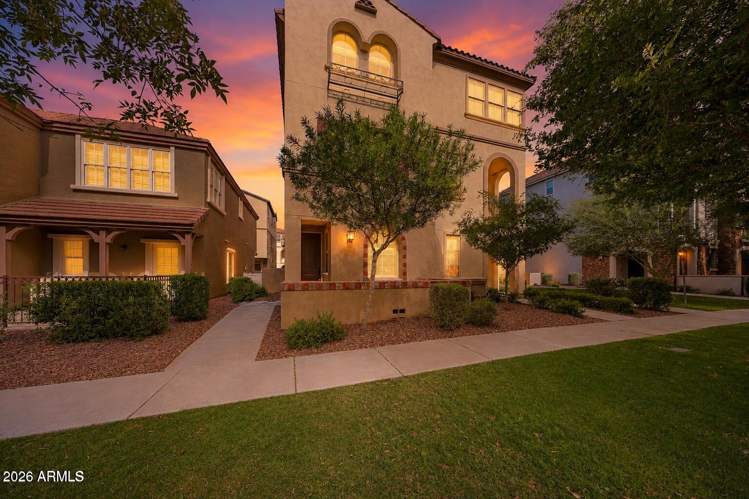 2778 S HARMONY Avenue, Gilbert, AZ 85295