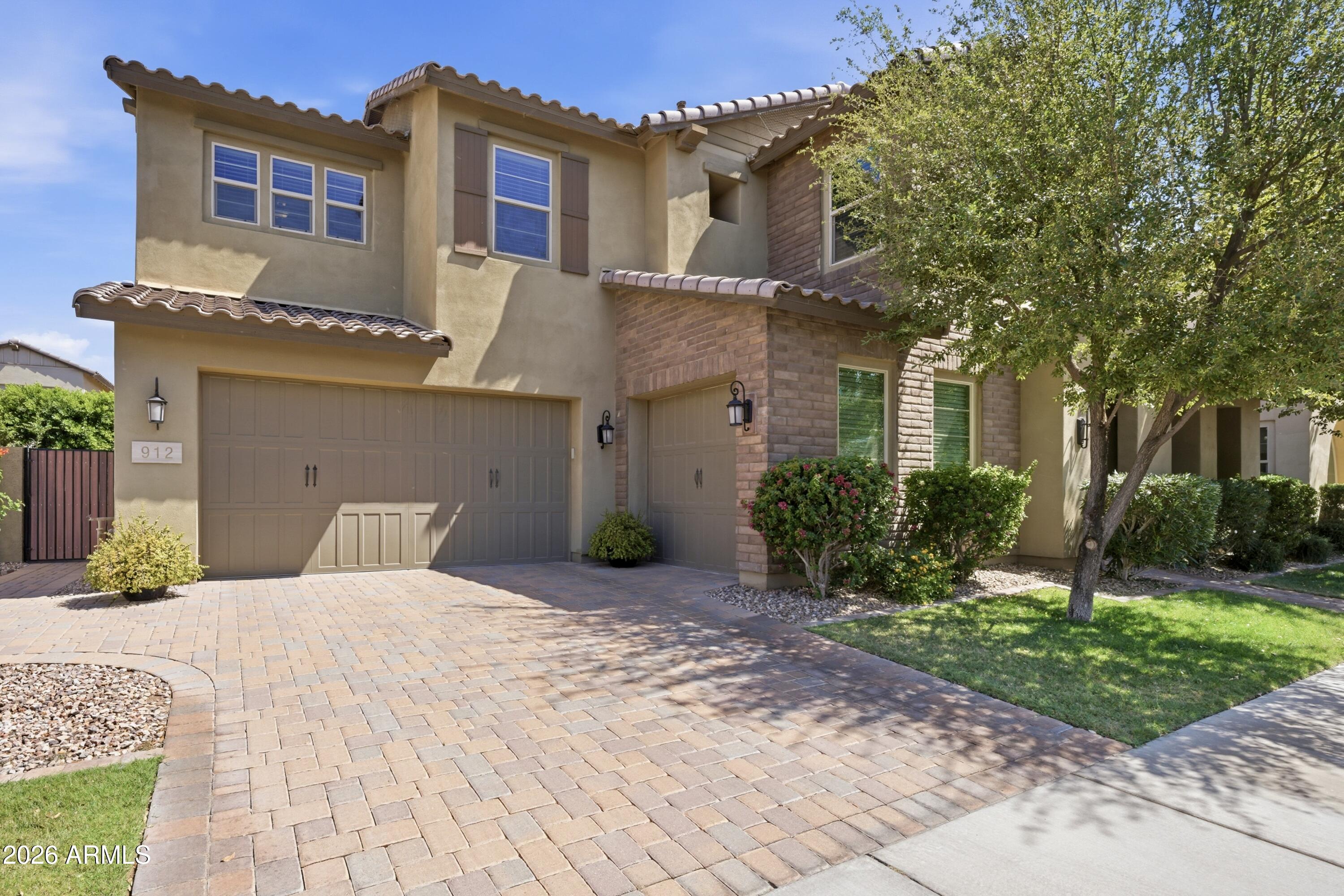 912 W KAIBAB Drive, Chandler, AZ 85248