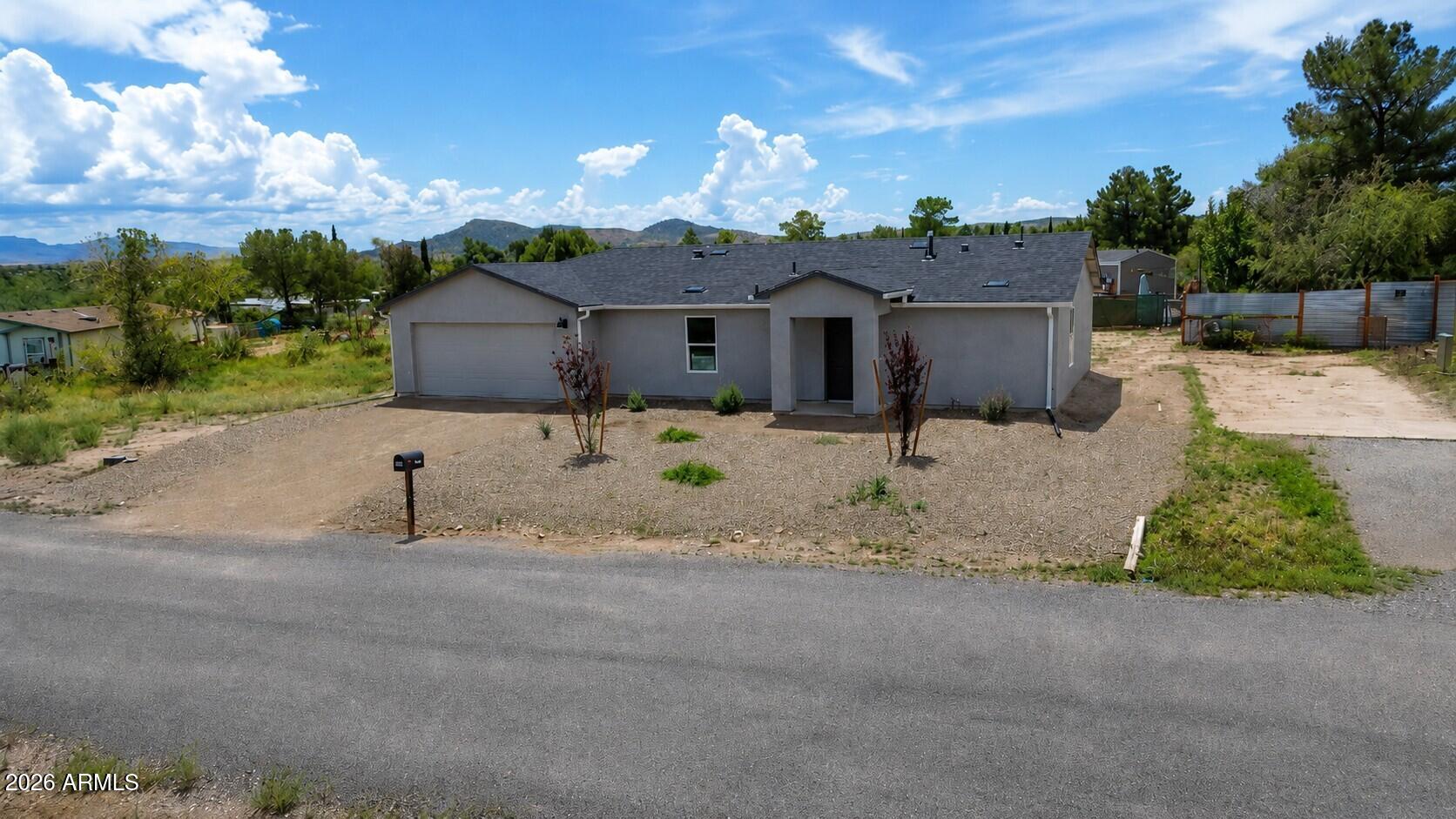 20581 E CHOLLA Drive, Mayer, AZ 86333