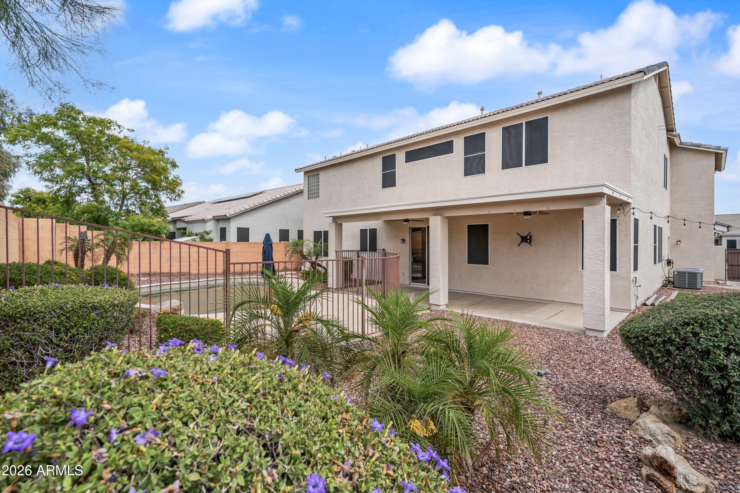 7178 W HONEYSUCKLE Drive W, Peoria, AZ 85383