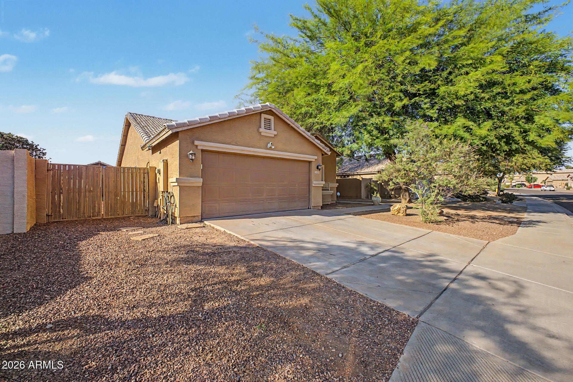 5260 W BELMONT Avenue, Glendale, AZ 85301
