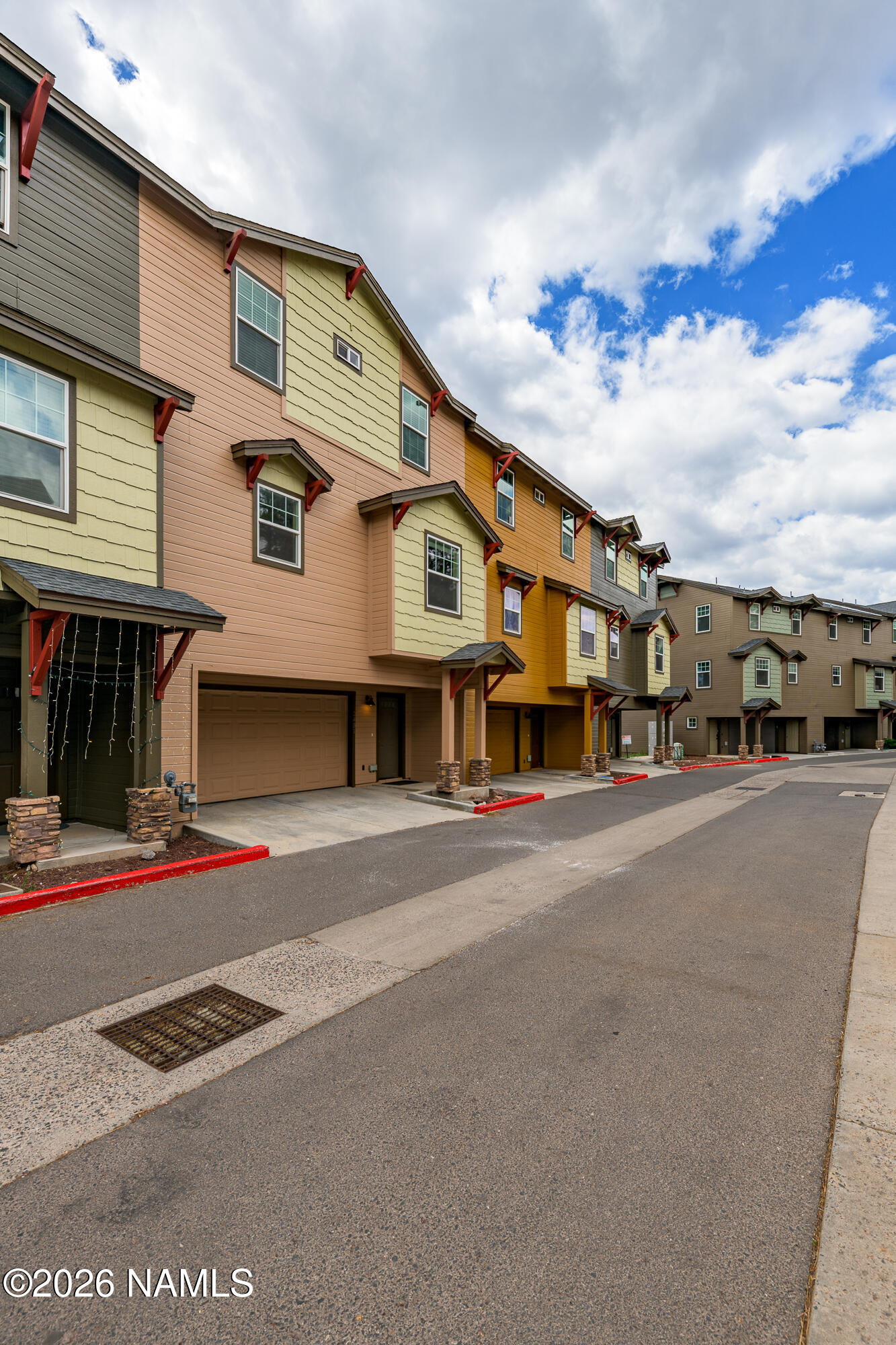 2451 W Pikes Peak Drive, Flagstaff, AZ 86001