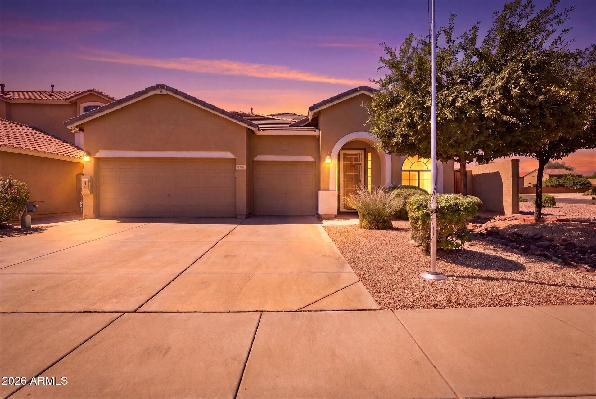3577 W NAOMI Lane, San Tan Valley, AZ 85144