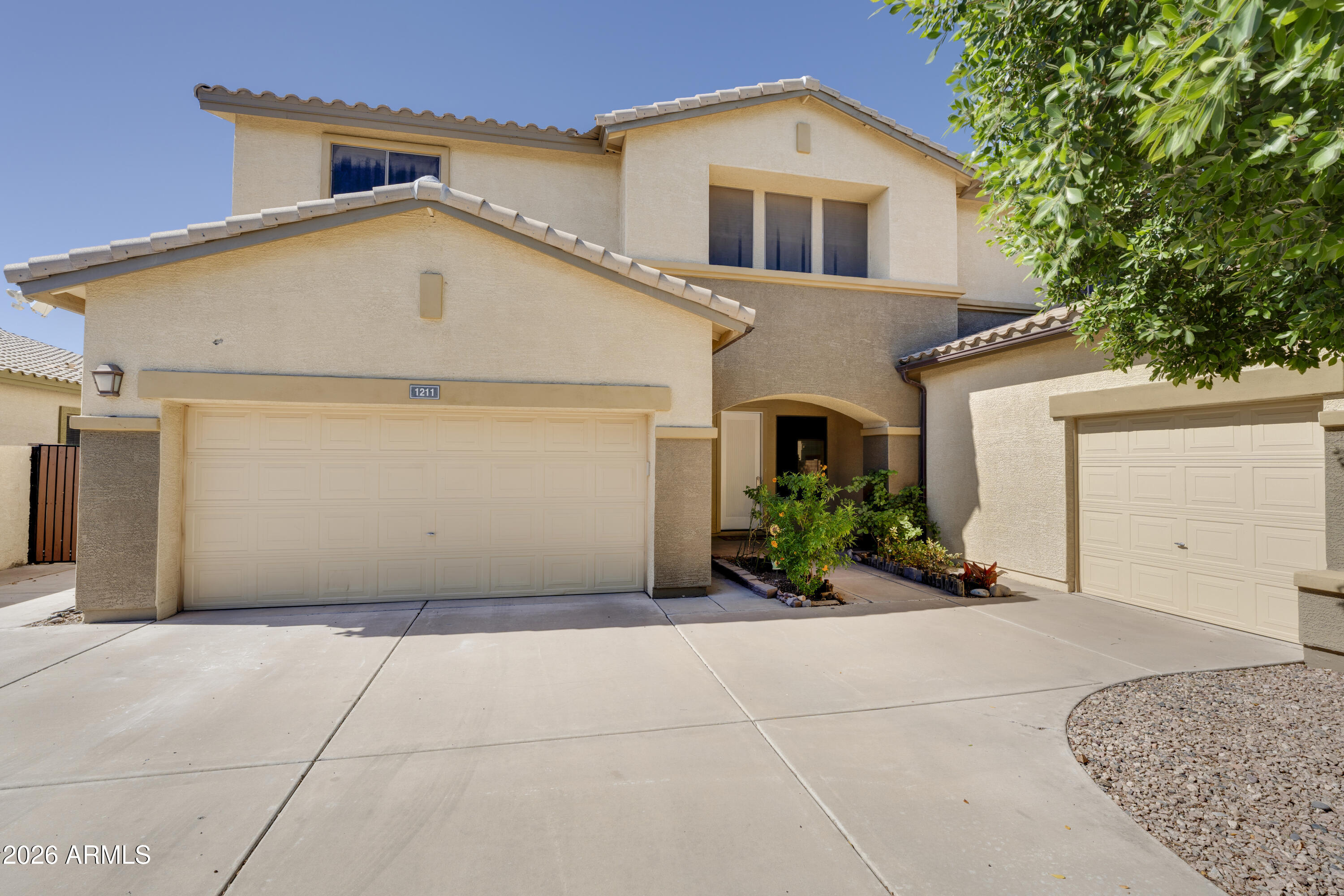 1211 E KENWOOD Street, Mesa, AZ 85203