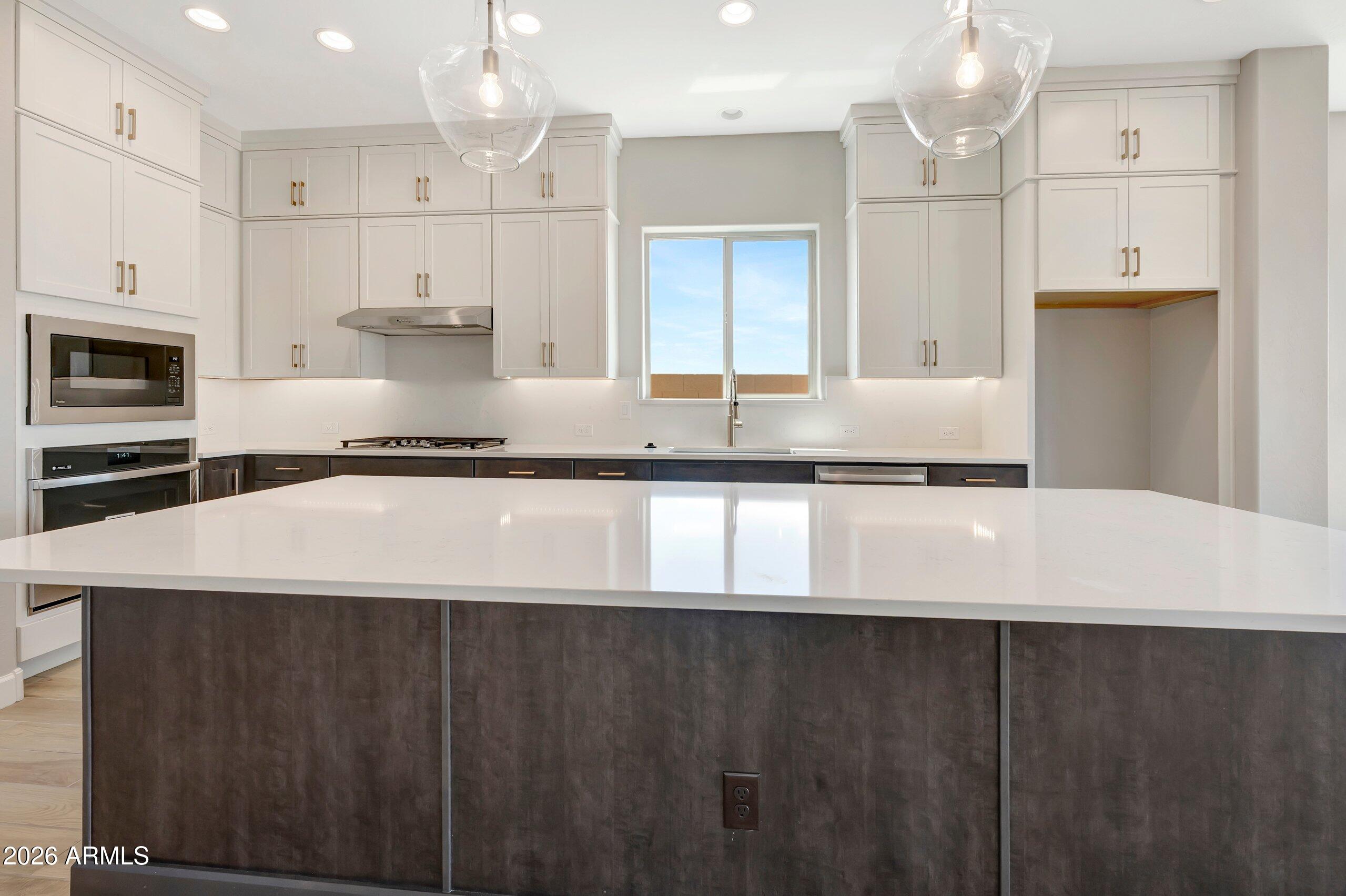 2880 E COLD PRESS Drive, San Tan Valley, AZ 85140