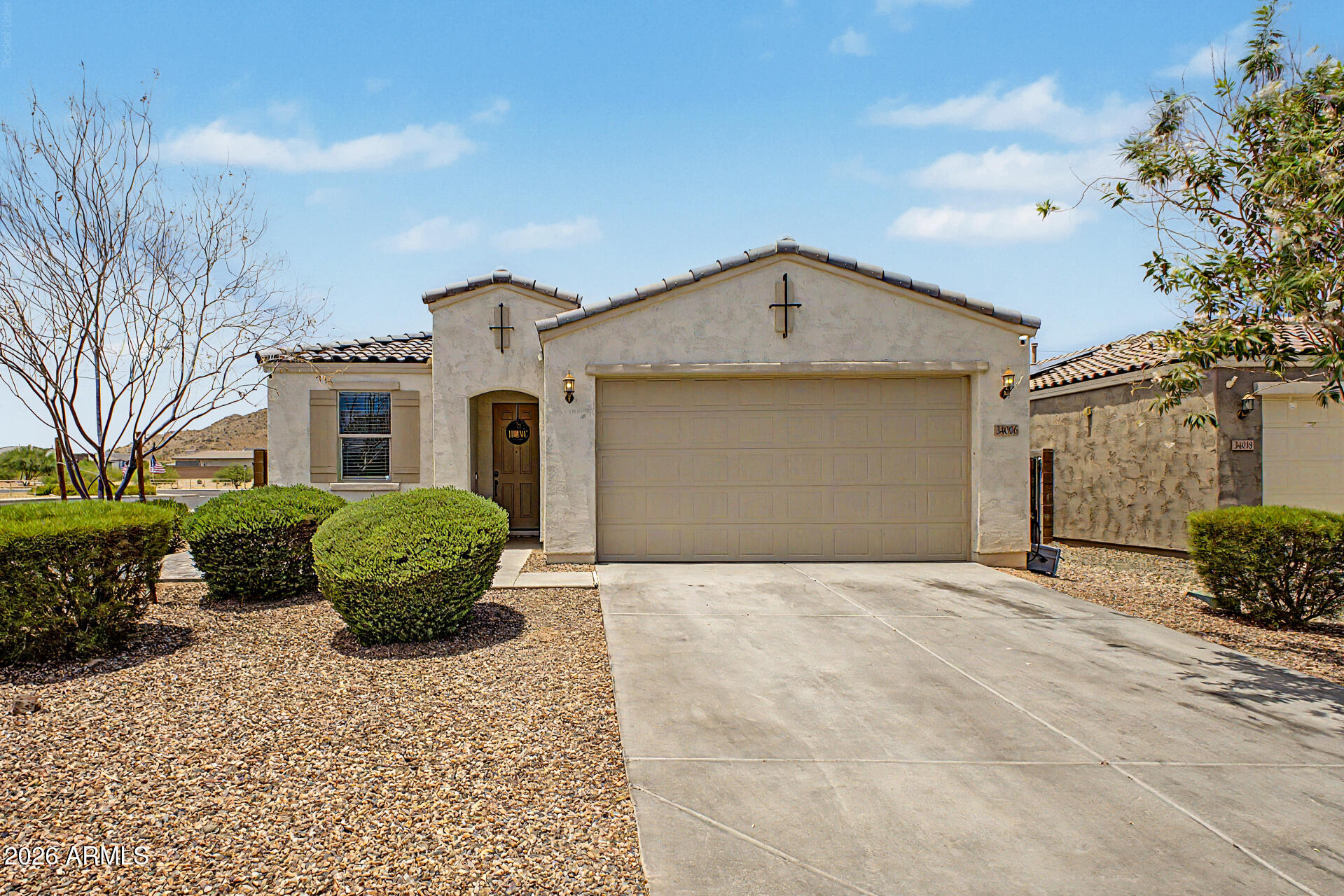 34006 N ROCKFLOWER Trail, San Tan Valley, AZ 85144
