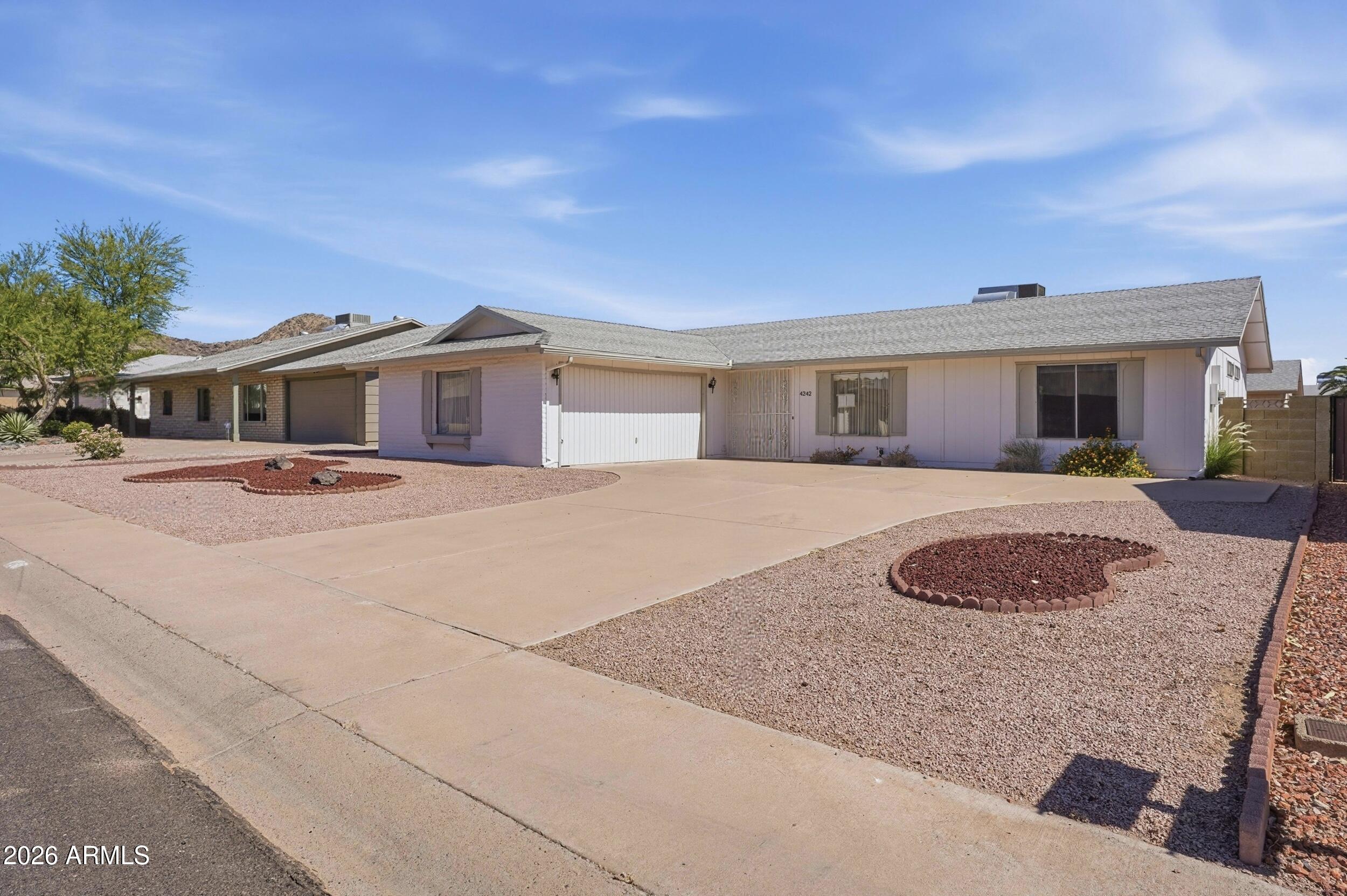 4242 E HANO Street, Phoenix, AZ 85044