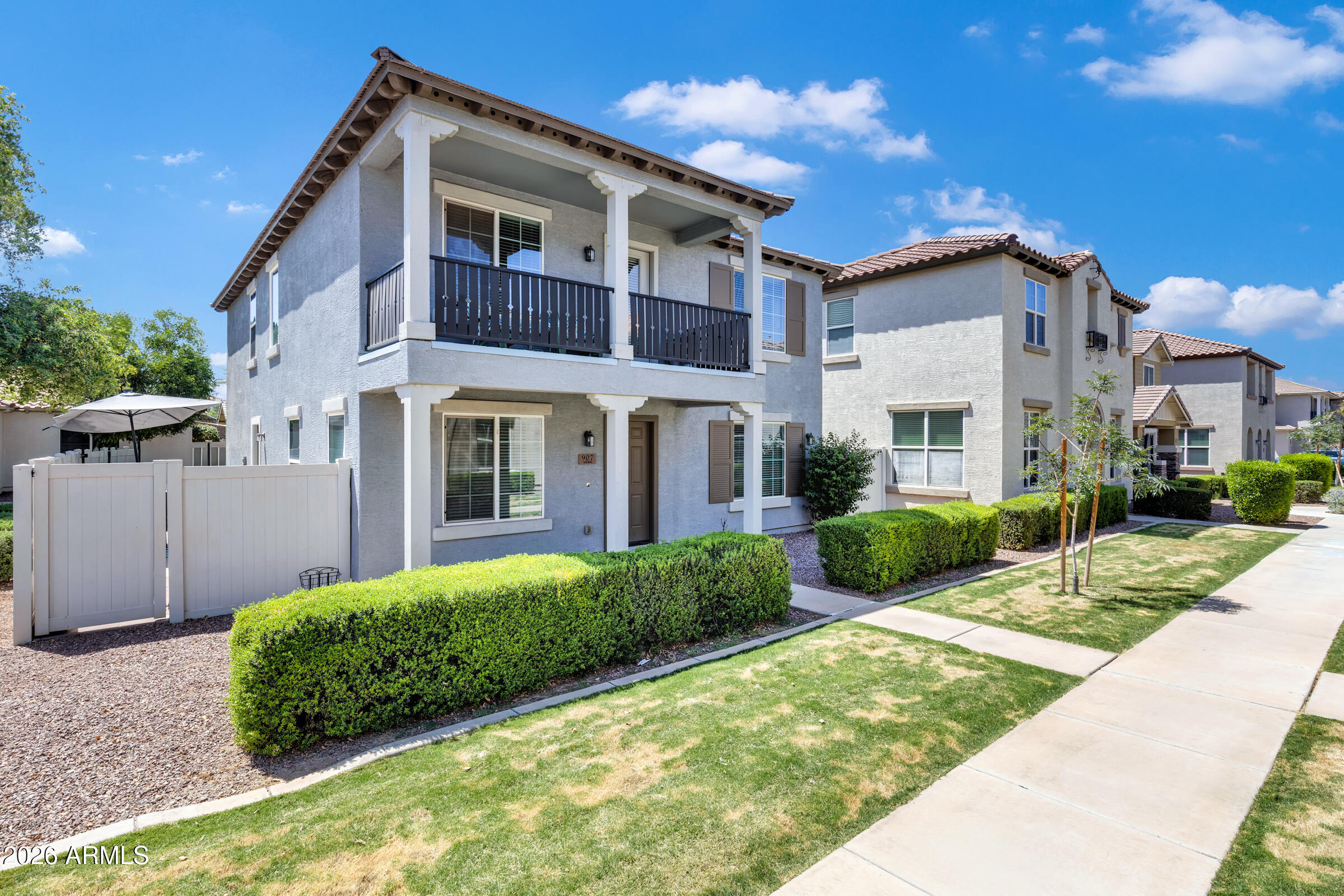 907 S HENRY Lane, Gilbert, AZ 85296