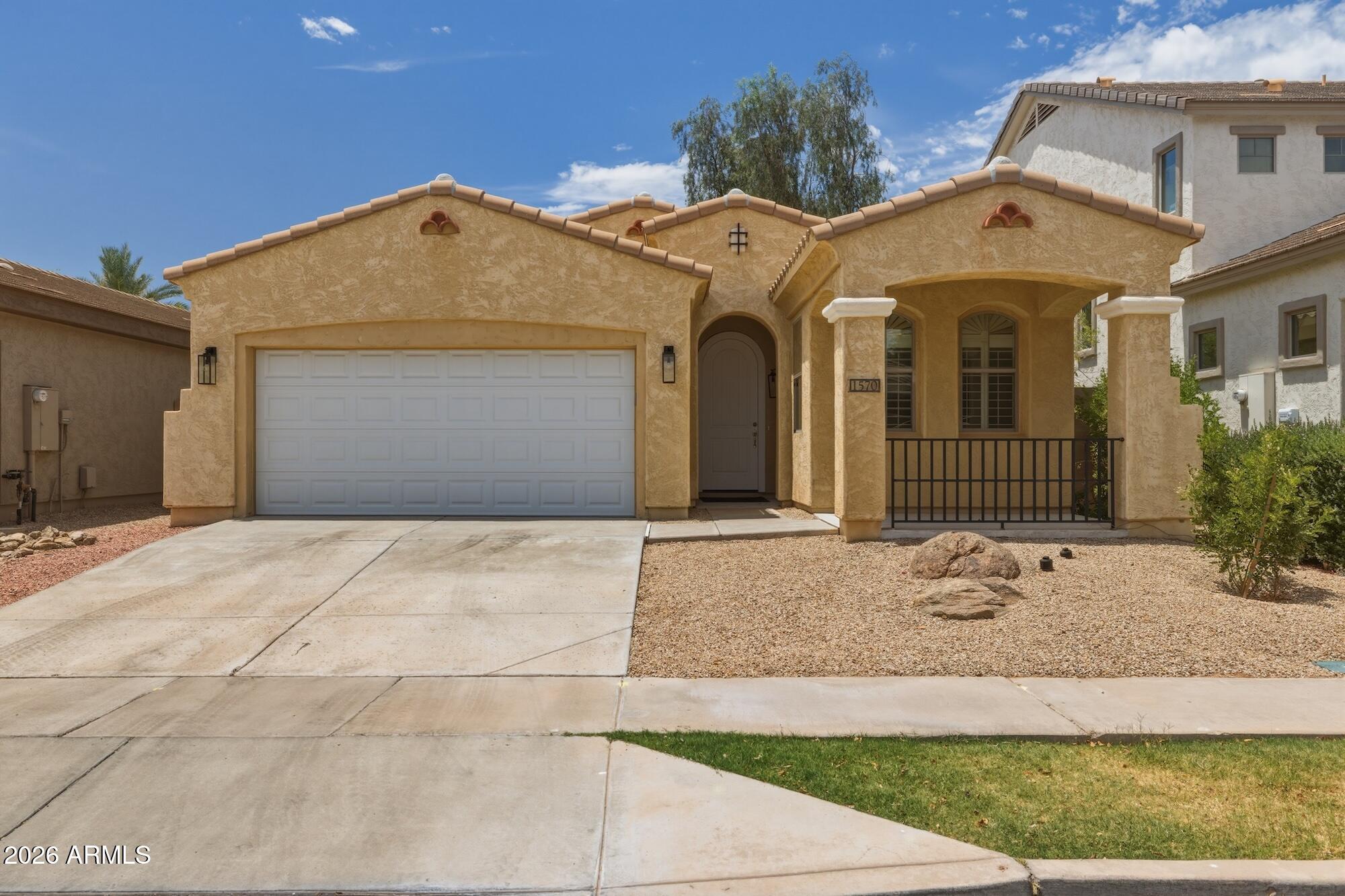 1570 S CHAPARRAL Boulevard, Gilbert, AZ 85296