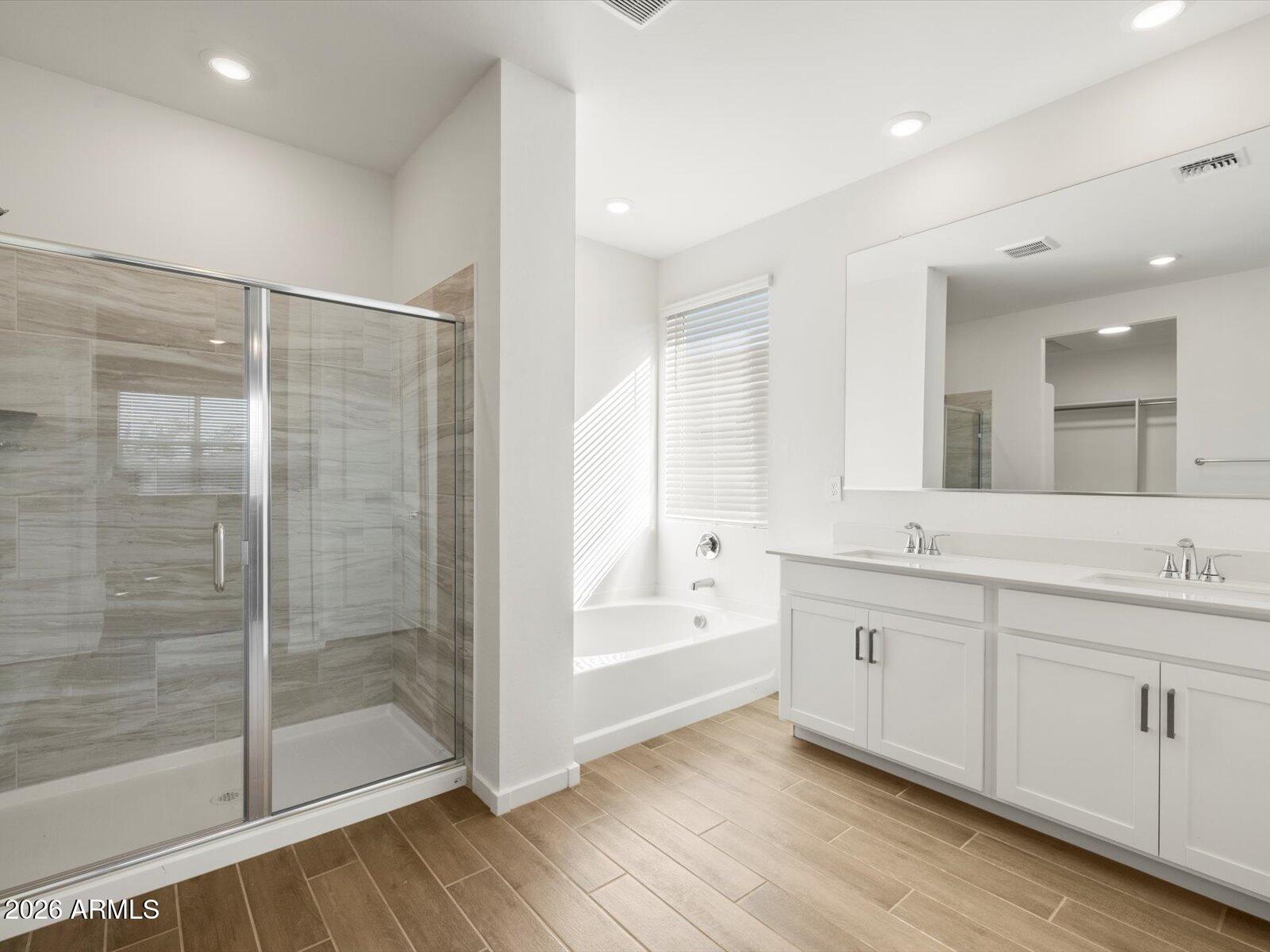 333 W ROCK NEEDLE Trail, Apache Junction, AZ 85120