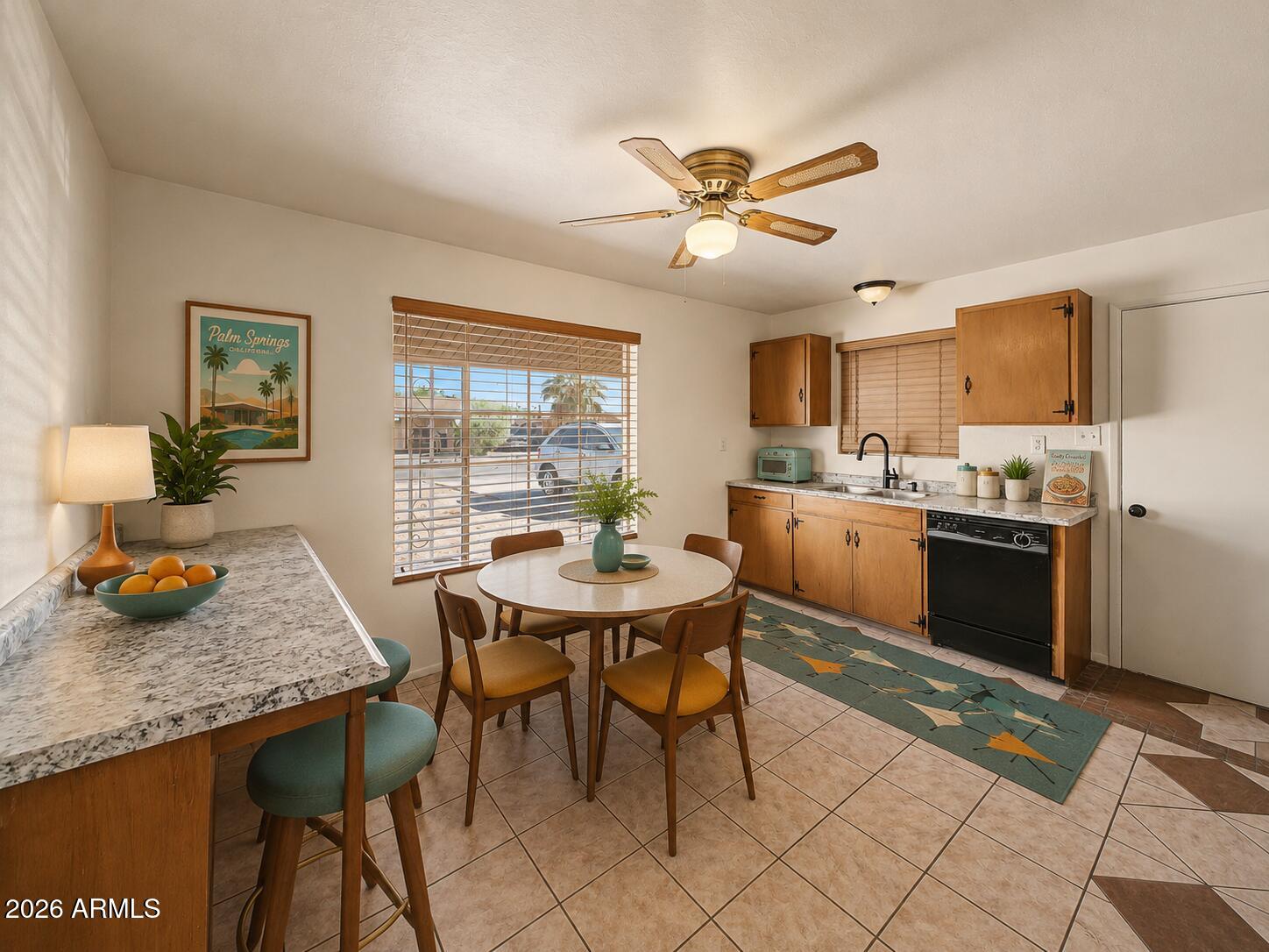 924 E GRANADA Avenue, Apache Junction, AZ 85119