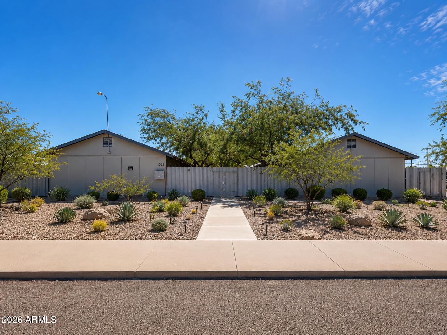 1529 E ADAMS Street, Phoenix, AZ 85034