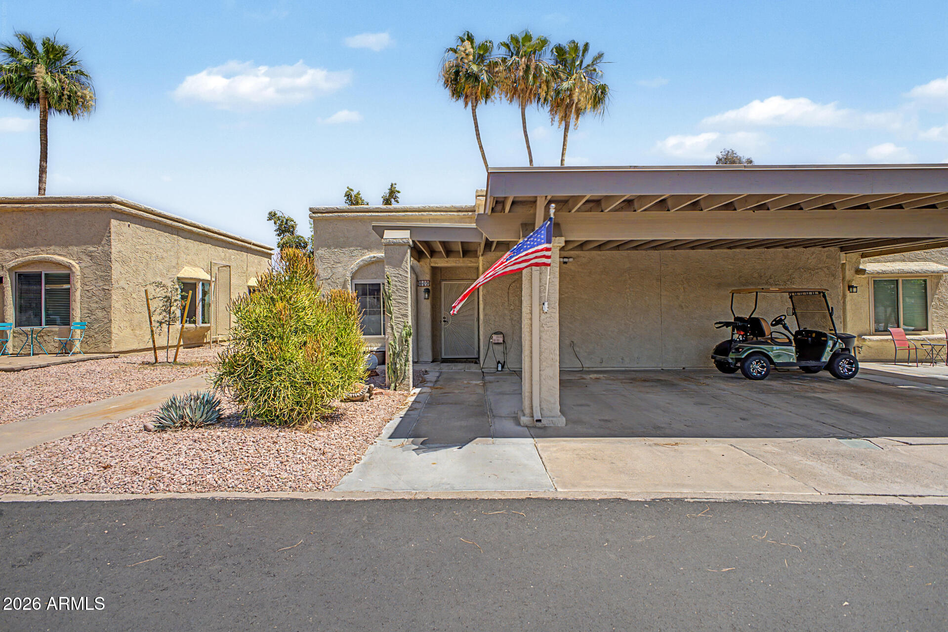 605 S DESERT FLOWER Drive, Mesa, AZ 85208