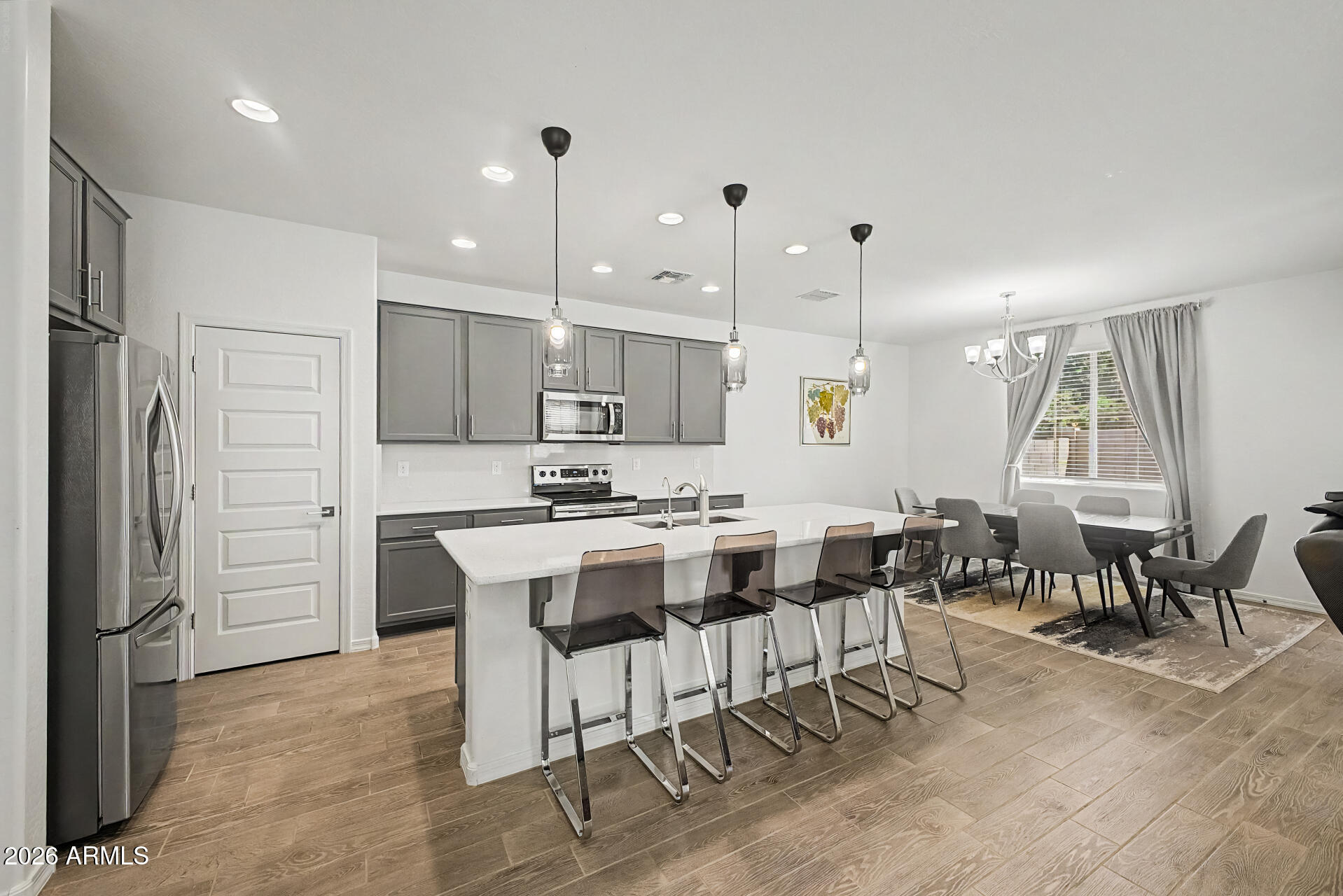 905 S CANAL Drive 14, Chandler, AZ 85225
