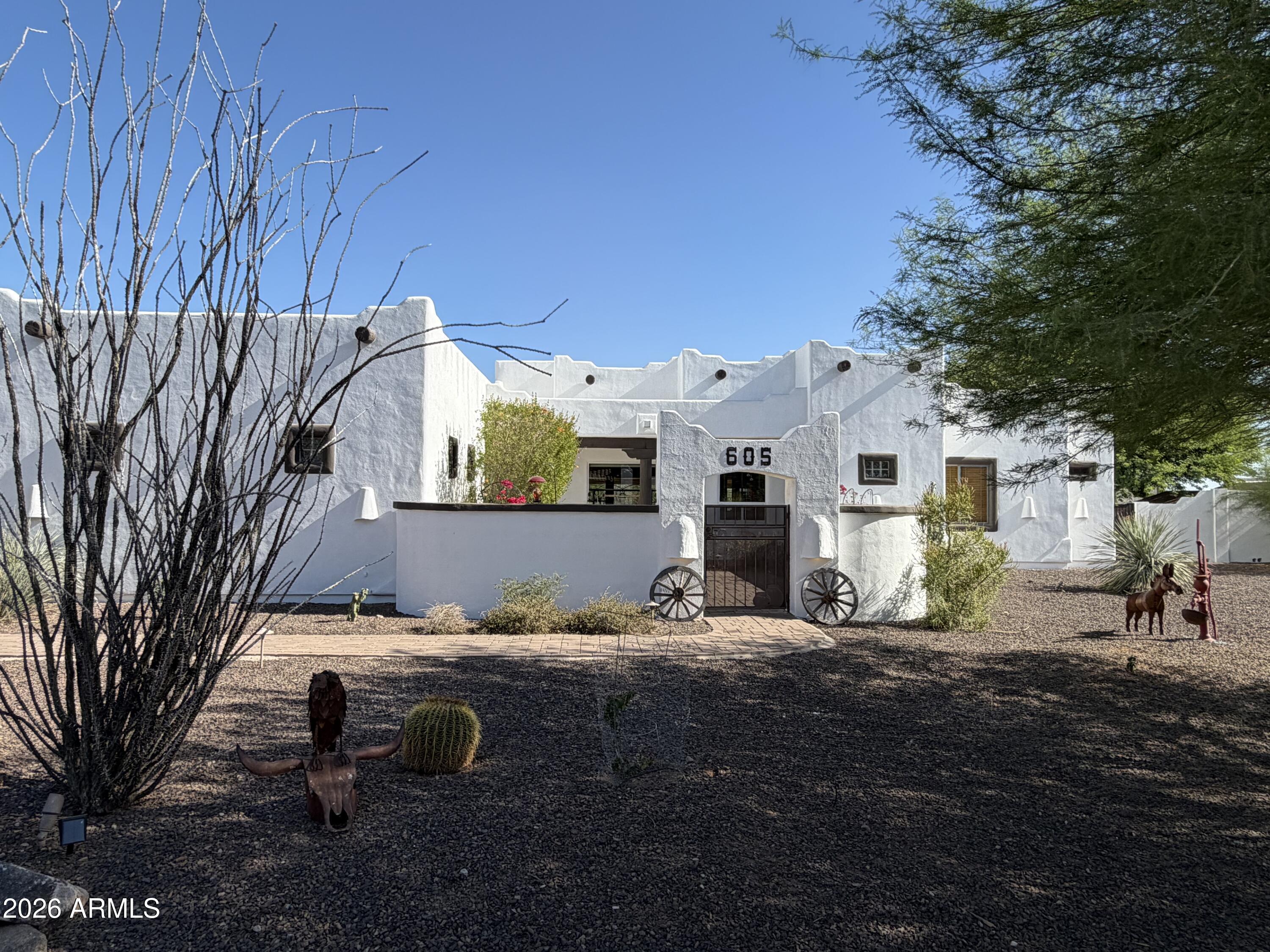 605 W Ridgecrest Road, Phoenix, AZ 85086