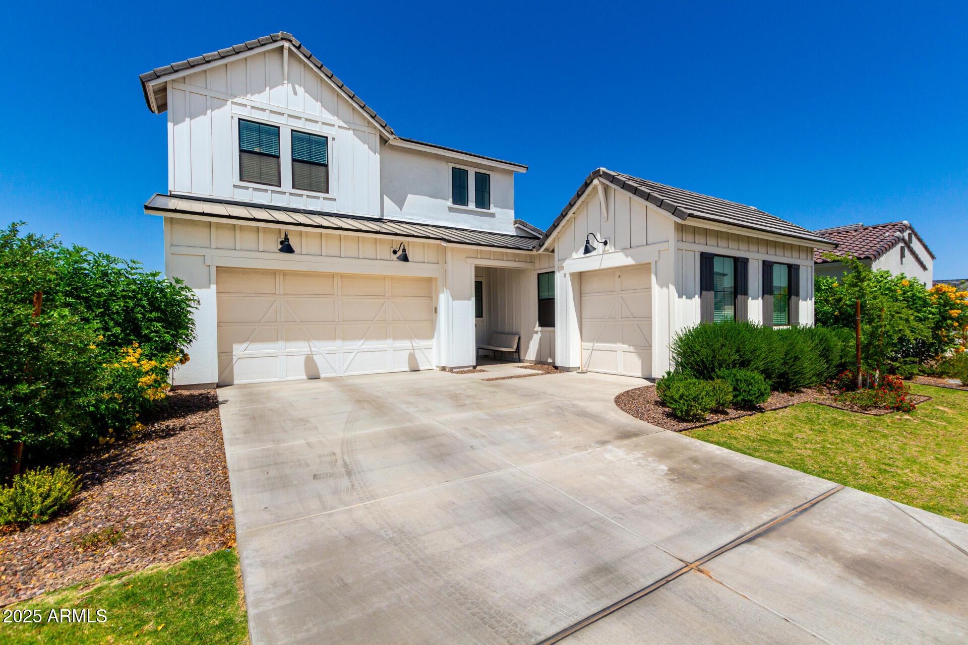 3914 W SERPENTINE Drive, San Tan Valley, AZ 85144