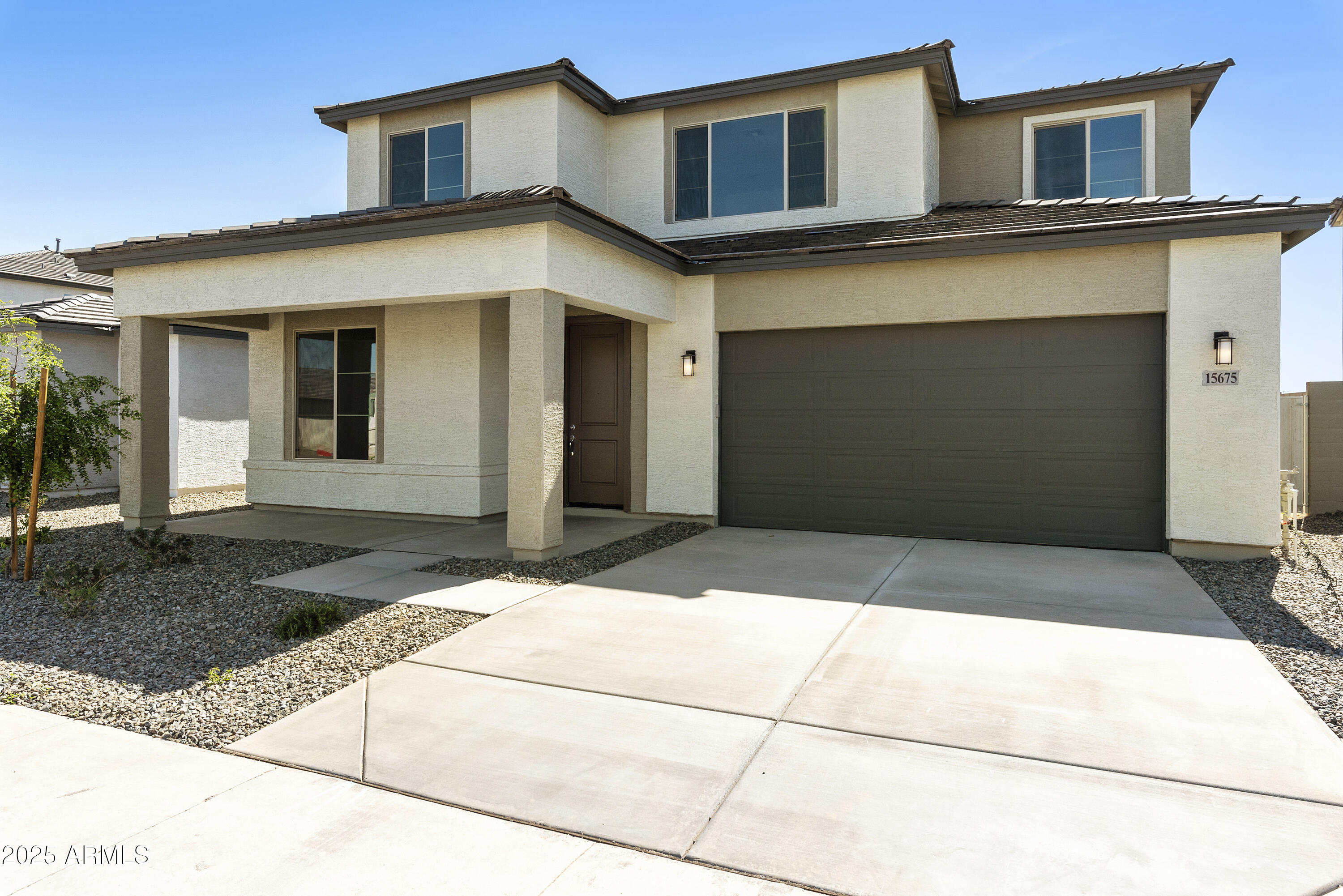 15675 W MERCER Lane, Surprise, AZ 85379