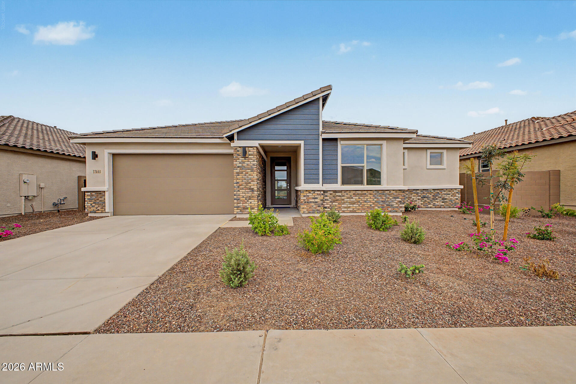17444 W SAGUARO VISTA Drive, Surprise, AZ 85387