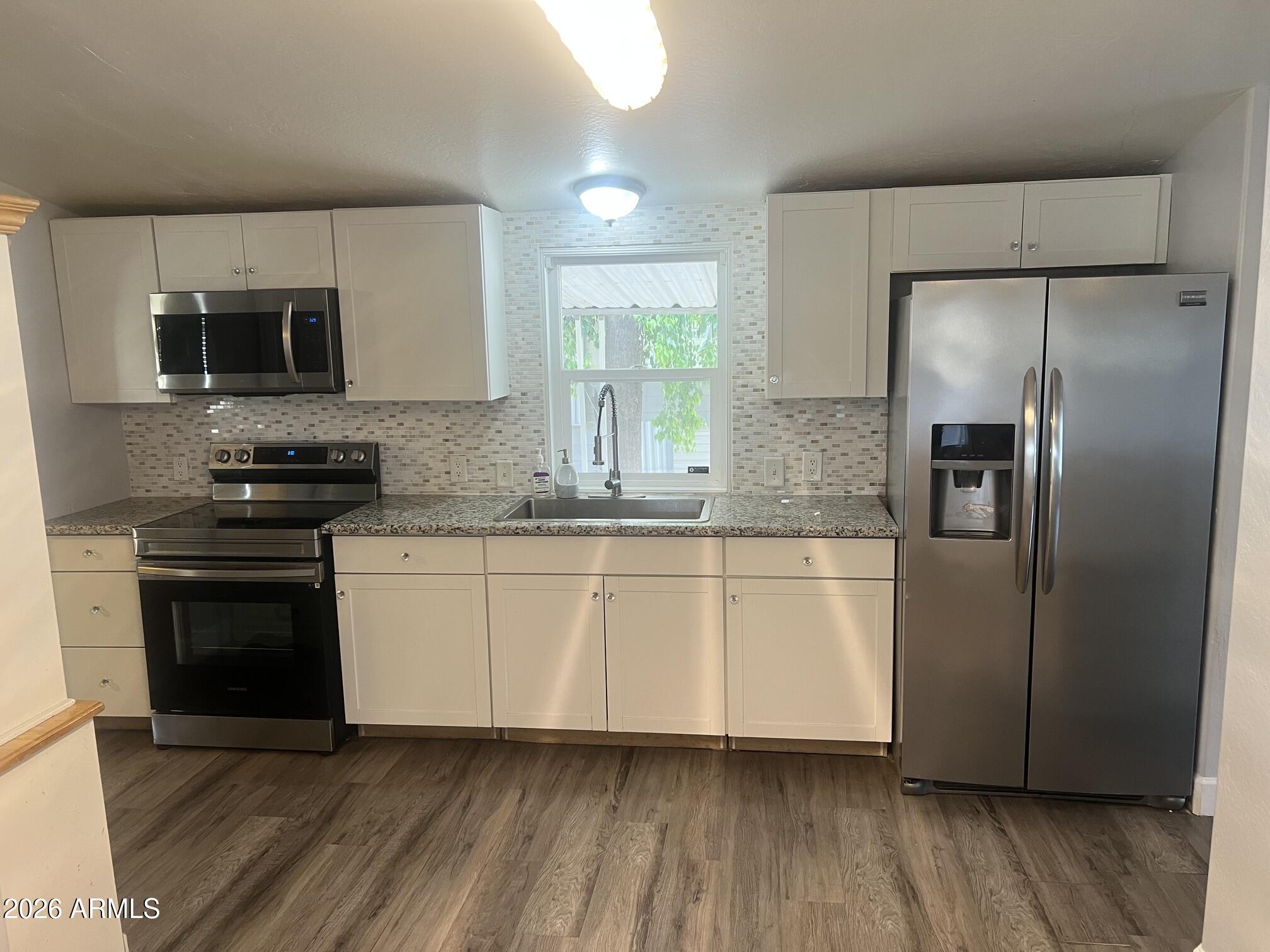 8601 N 71ST Avenue 117, Glendale, AZ 85301