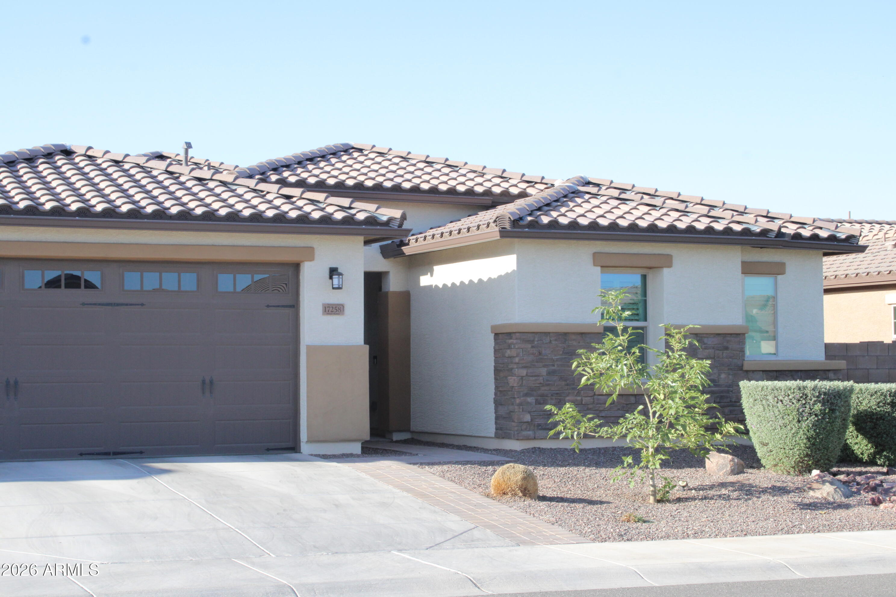 17258 W SELDON Lane, Waddell, AZ 85355