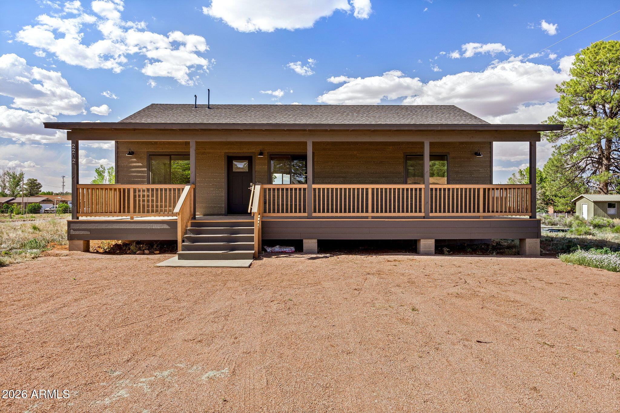 2202 PAGE Drive, Overgaard, AZ 85933