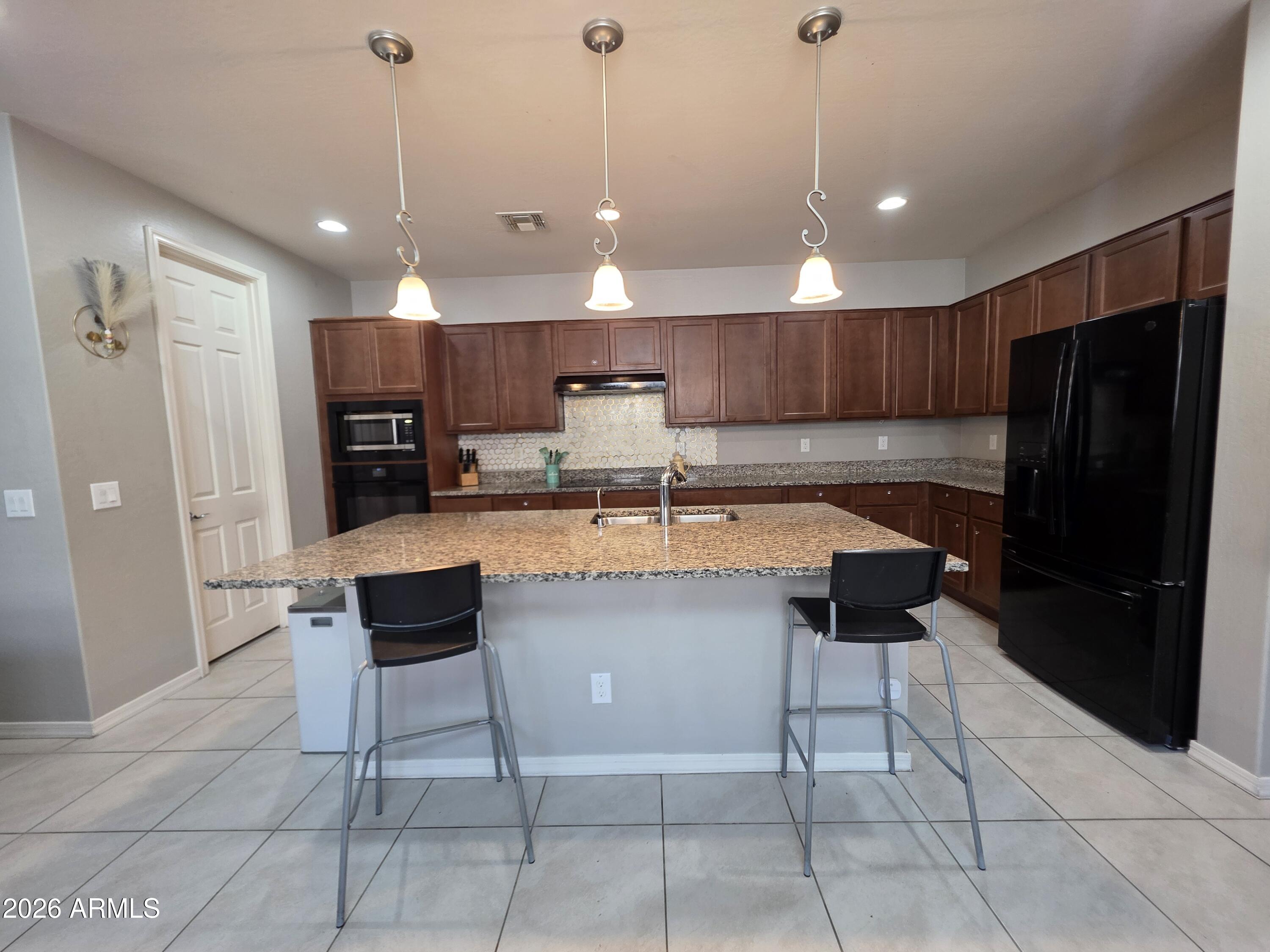 2921 W BRIDGER Drive, San Tan Valley, AZ 85144