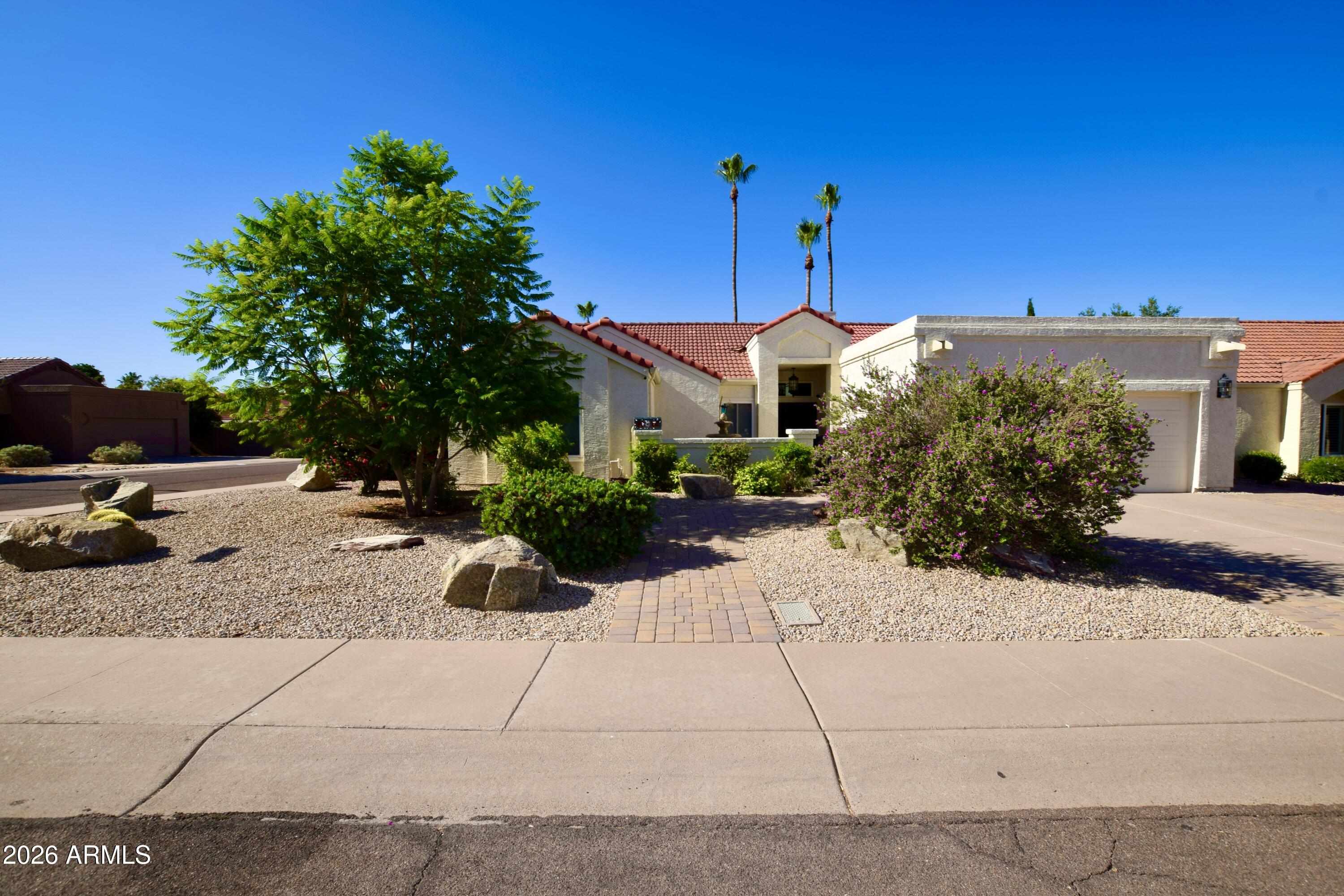 9015 E WINDROSE Drive, Scottsdale, AZ 85260