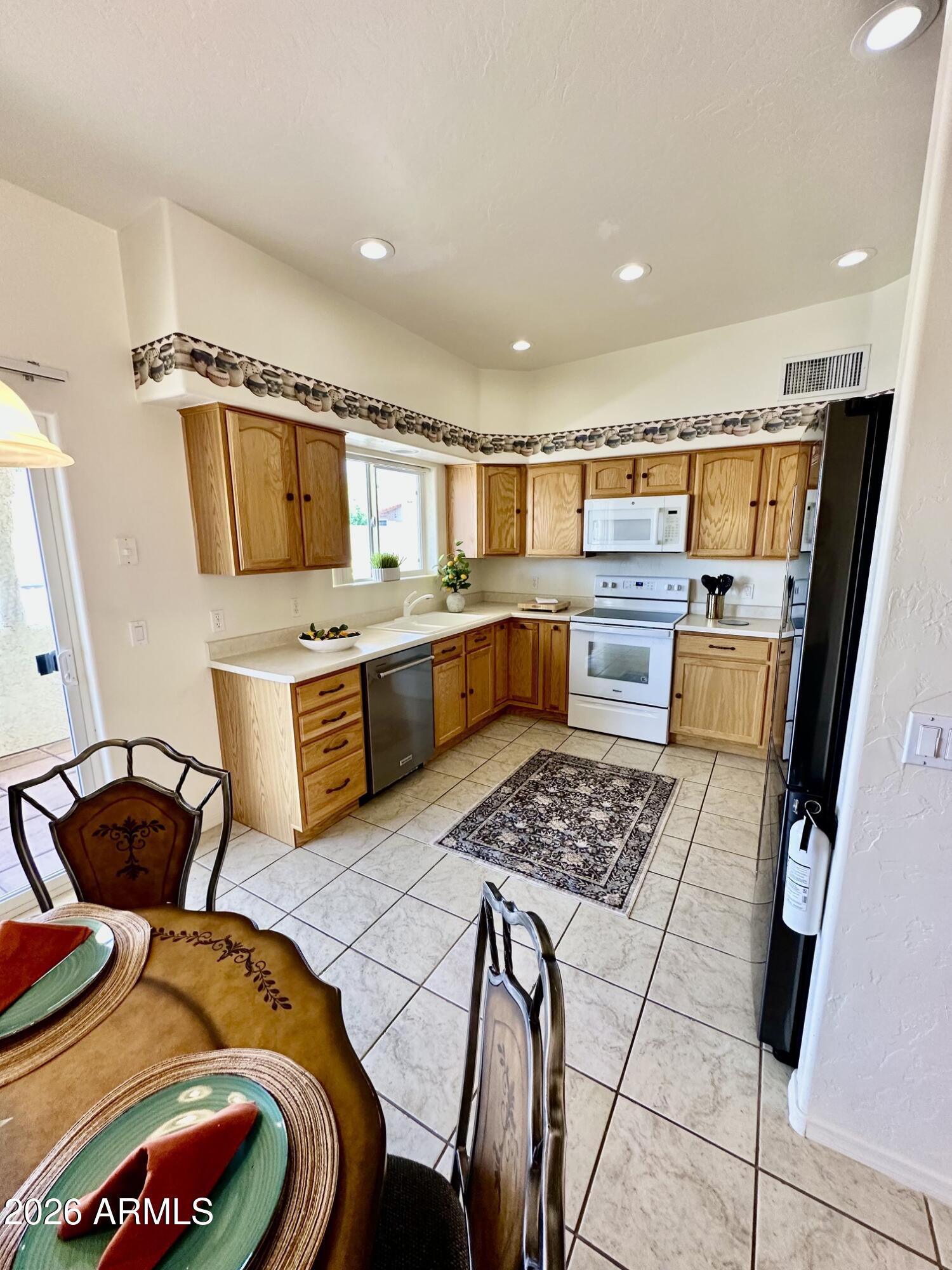 384 S Taylors Trail, Sierra Vista, AZ 85635